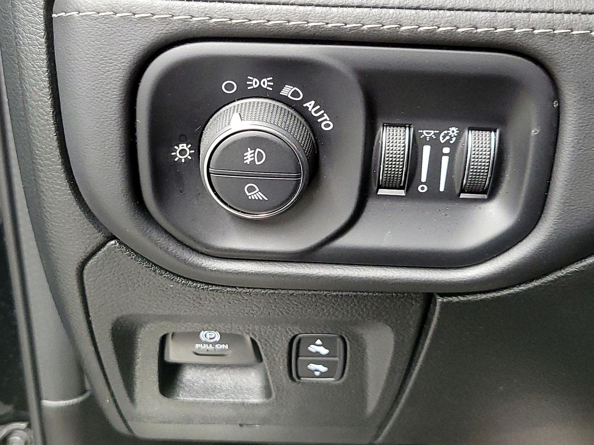 Thumbnail: 2023 RAM 1500 - 13