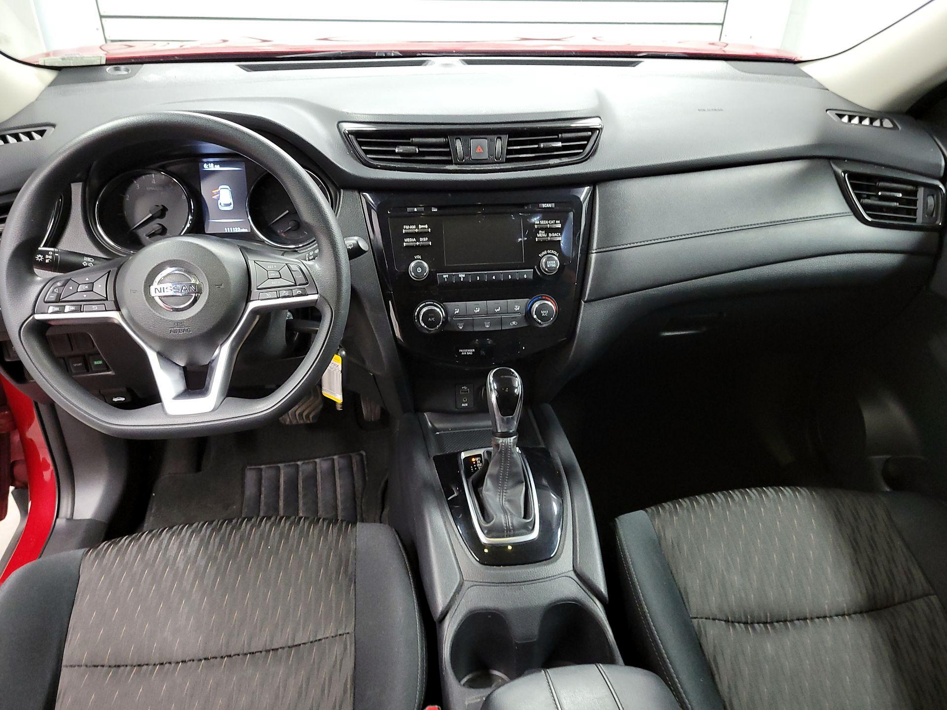 Thumbnail: 2017 Nissan Rogue - 9