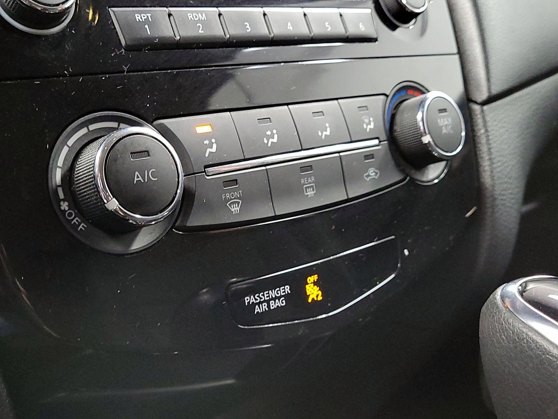 Thumbnail: 2017 Nissan Rogue - 16