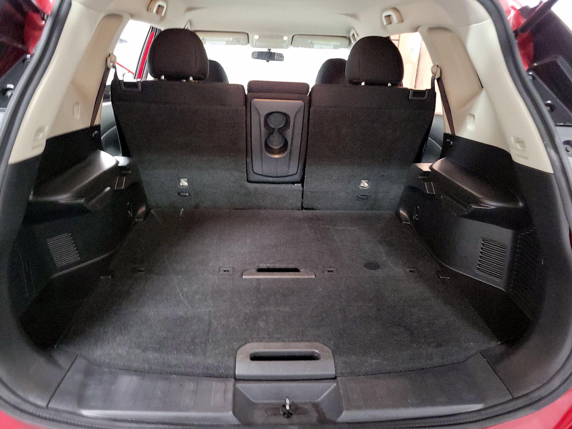 Thumbnail: 2017 Nissan Rogue - 20