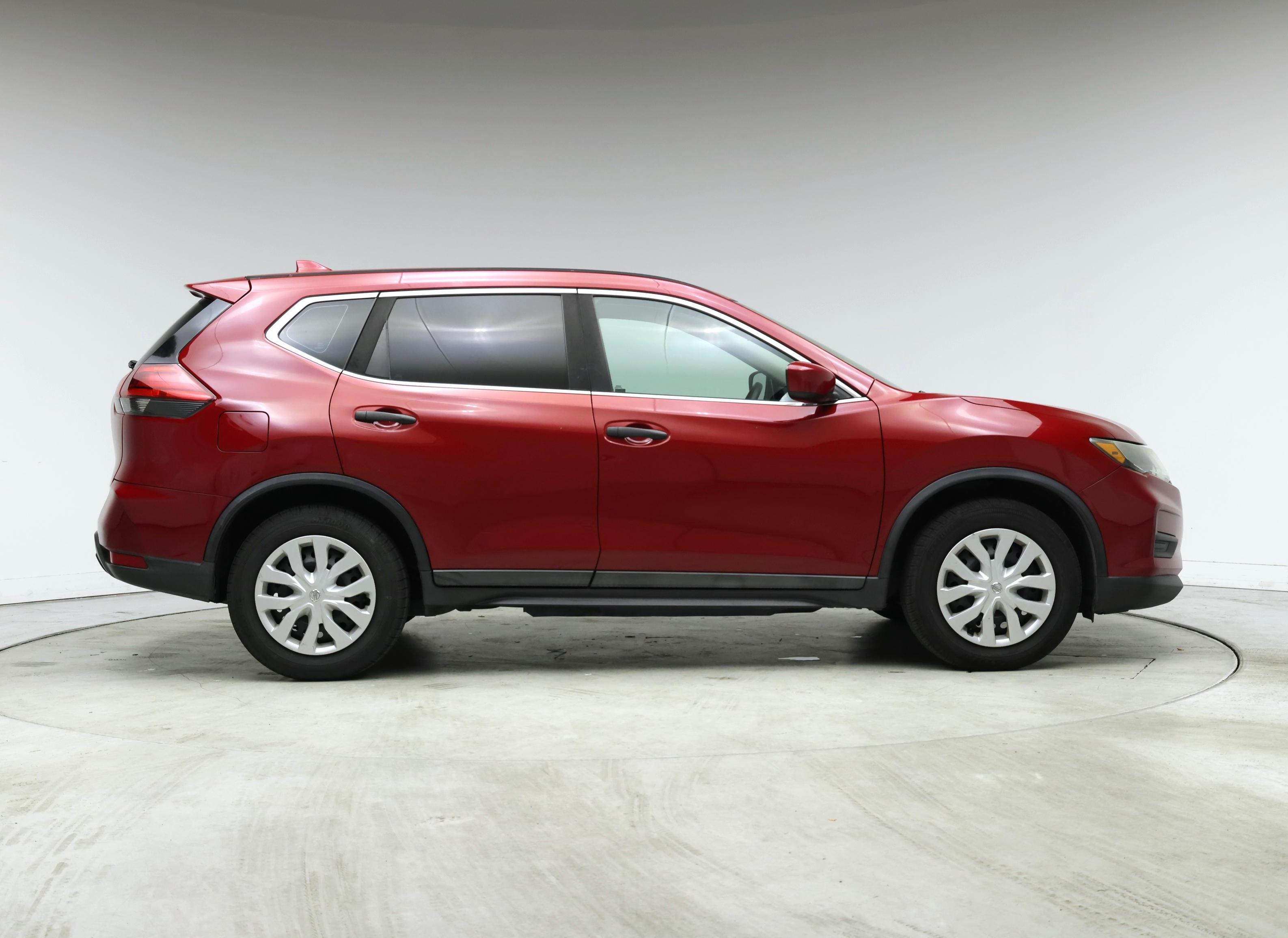 Thumbnail: 2017 Nissan Rogue - 7