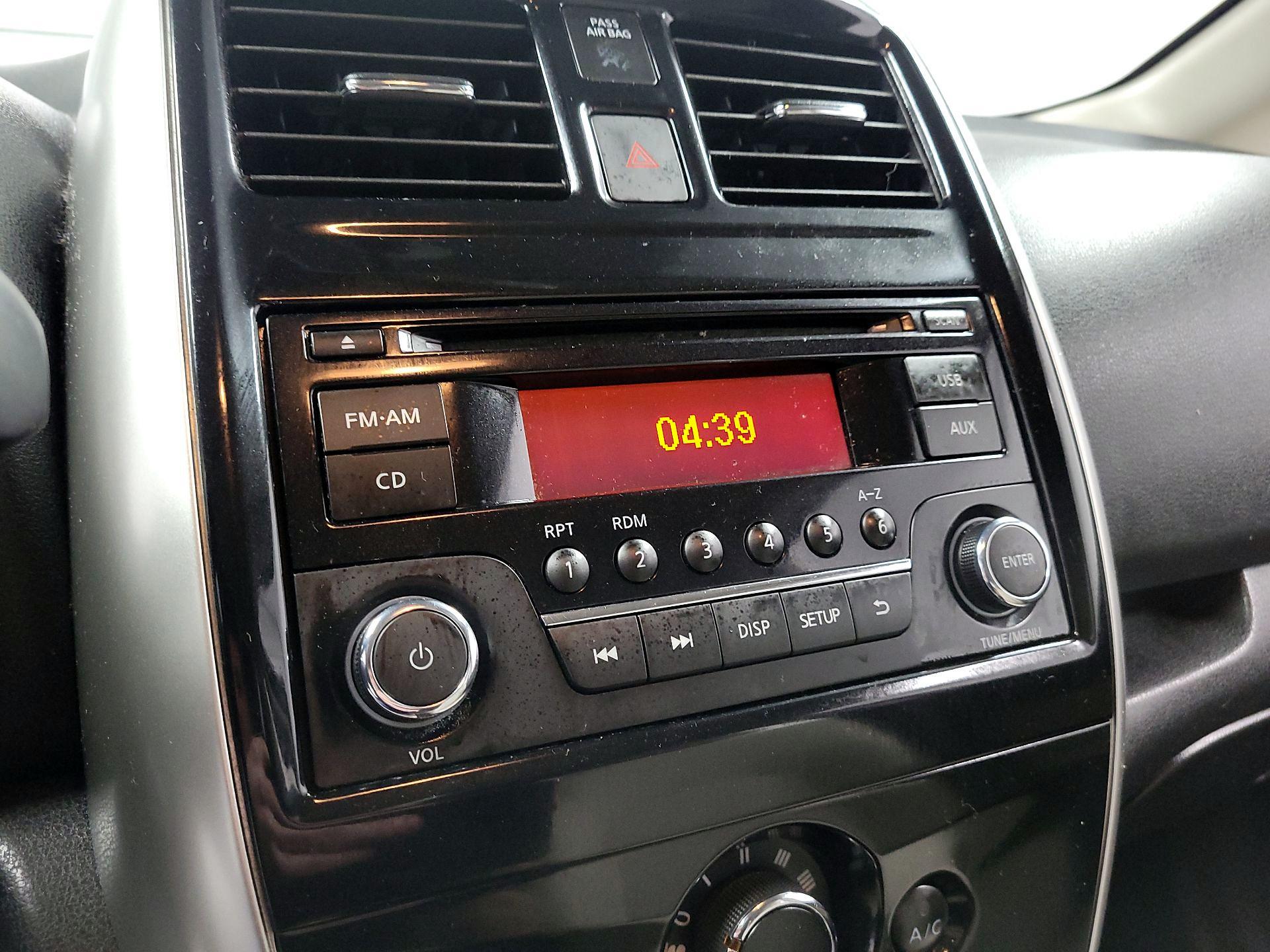 Thumbnail: 2015 Nissan Versa Note - 13