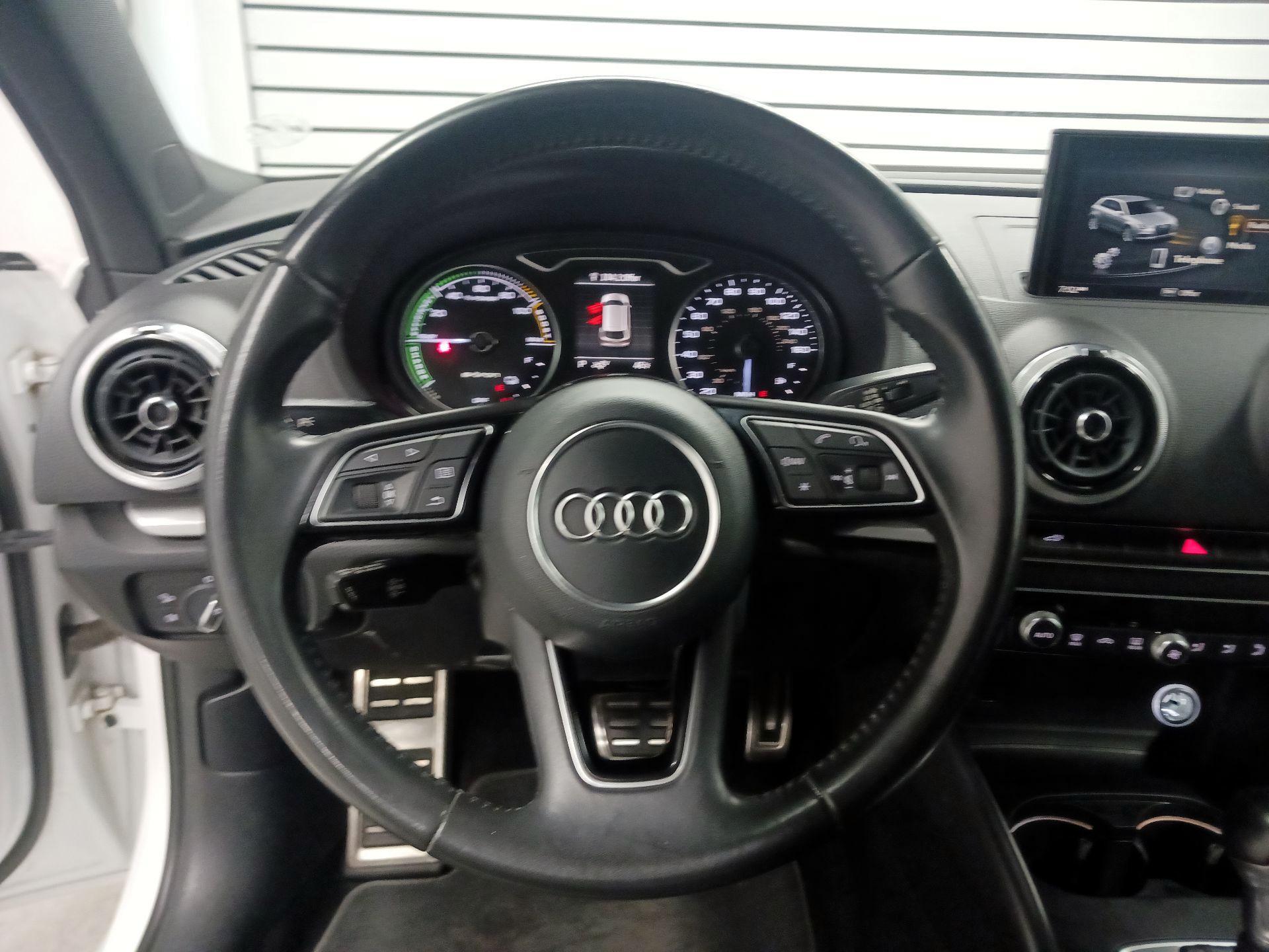 Thumbnail: 2018 Audi A3 - 10