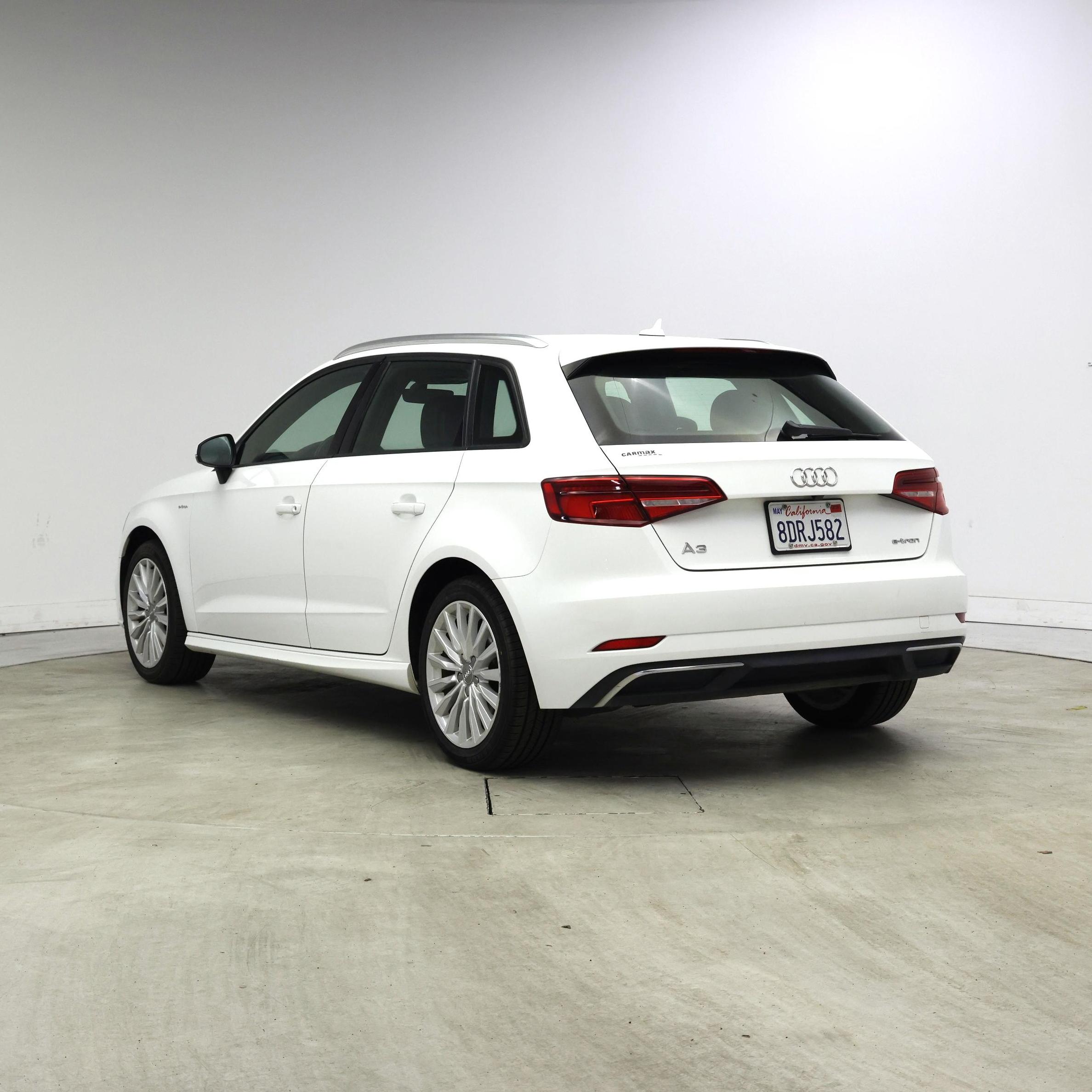 Thumbnail: 2018 Audi A3 - 2