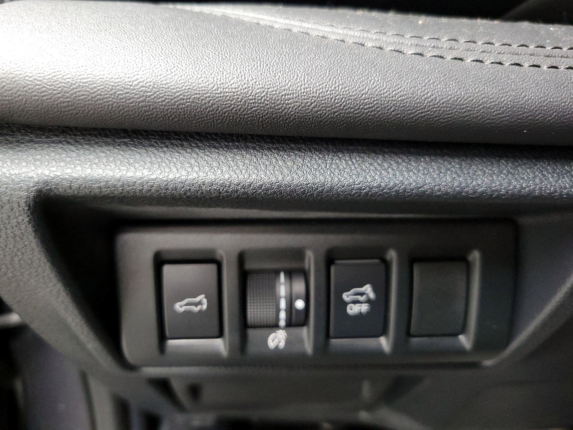 Thumbnail: 2022 Subaru Outback - 13