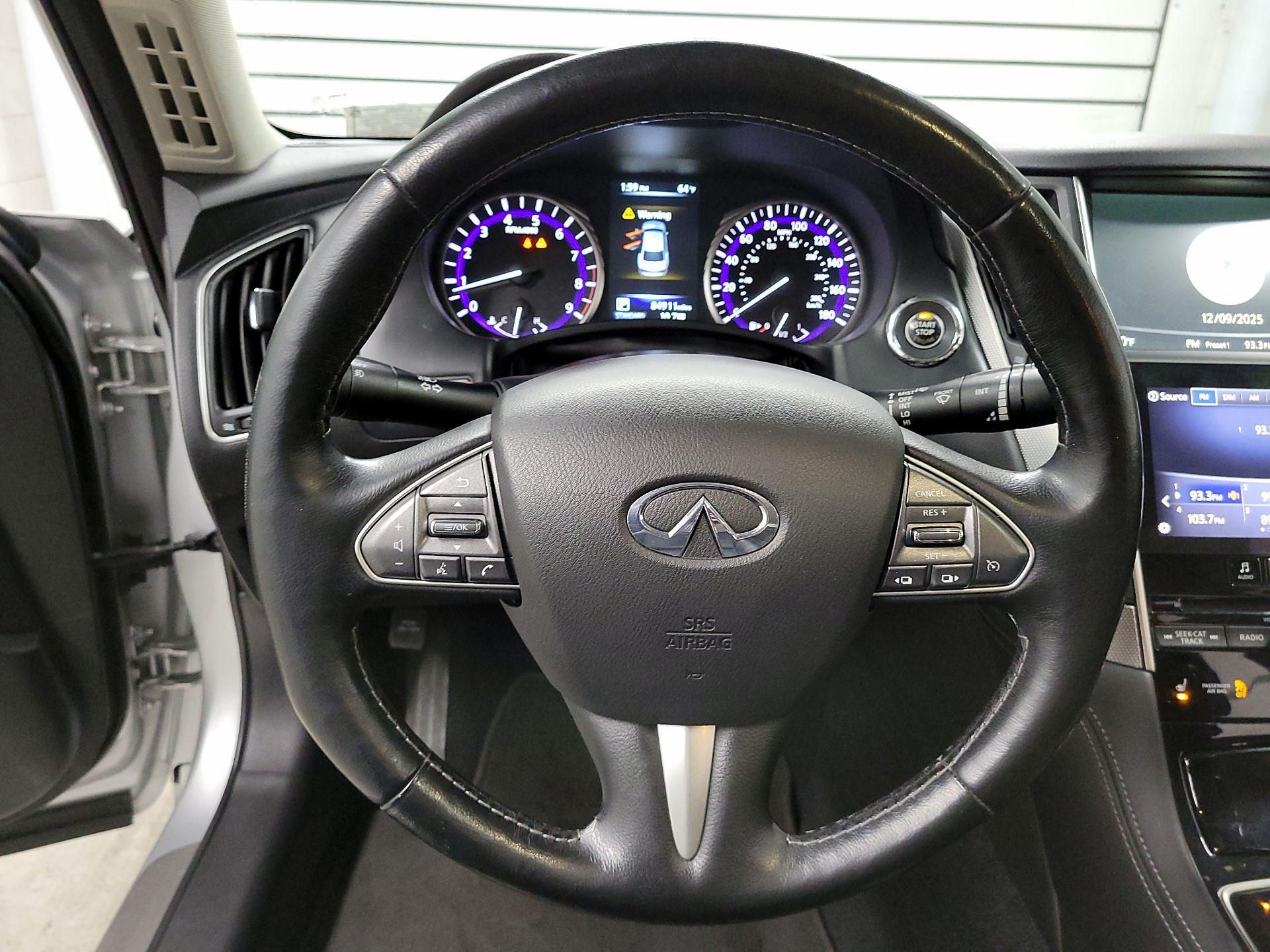 Thumbnail: 2014 INFINITI Q50 - 10