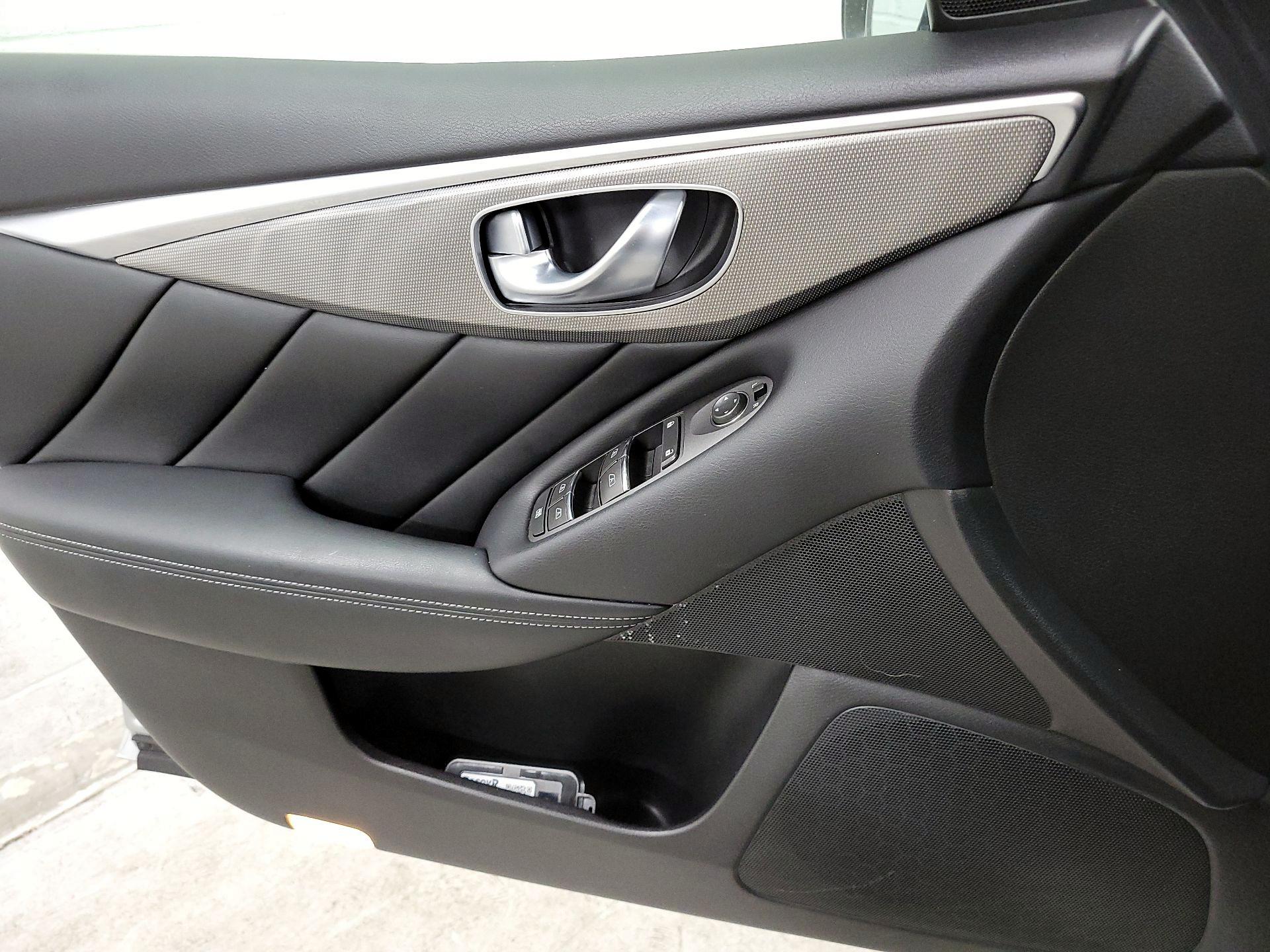 Thumbnail: 2014 INFINITI Q50 - 12