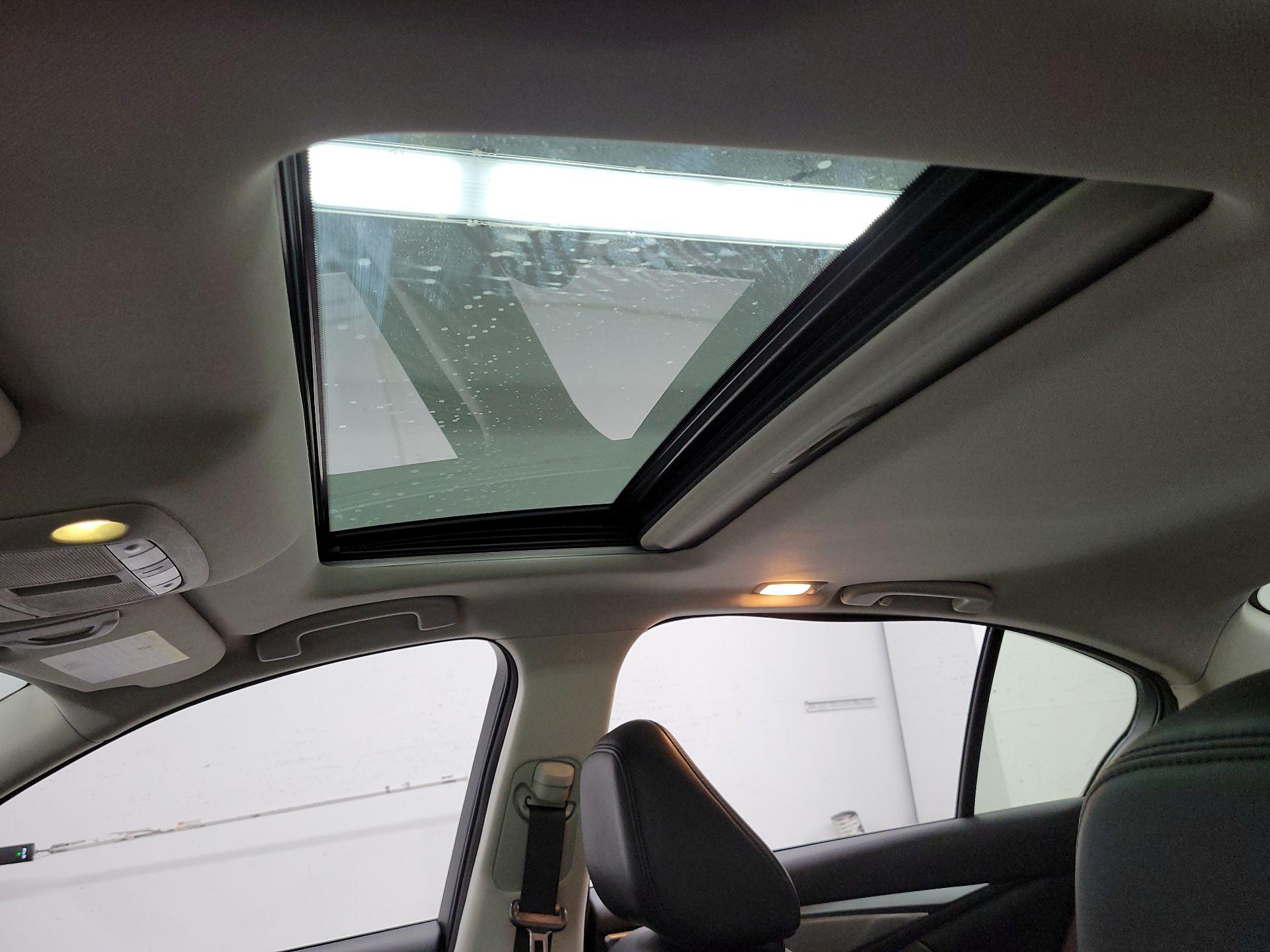 Thumbnail: 2014 INFINITI Q50 - 19