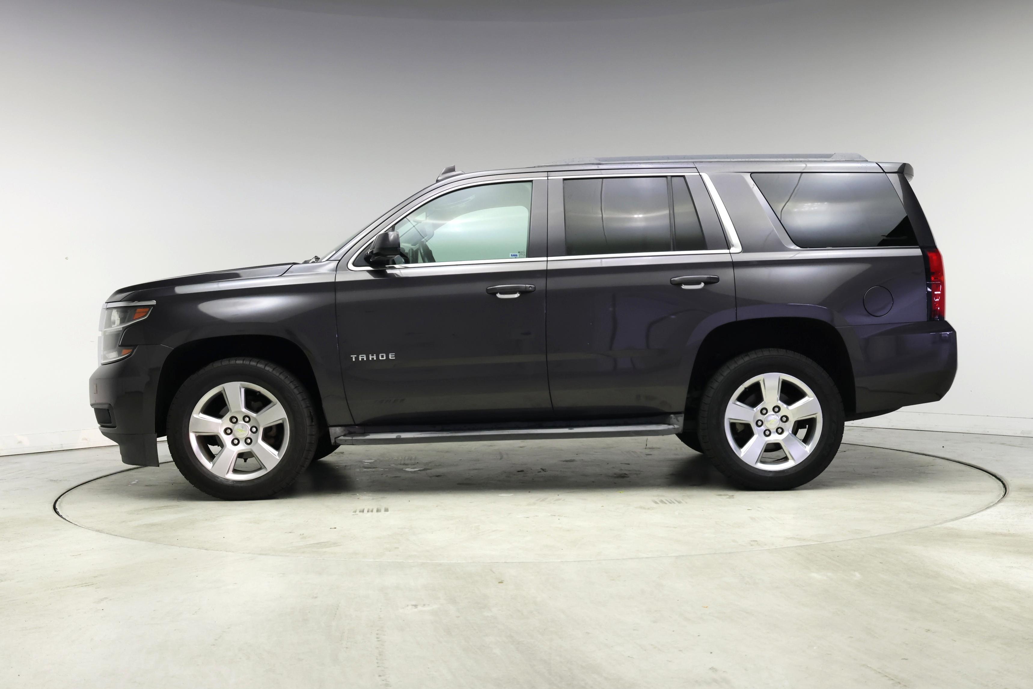 Thumbnail: 2015 Chevrolet Tahoe - 3