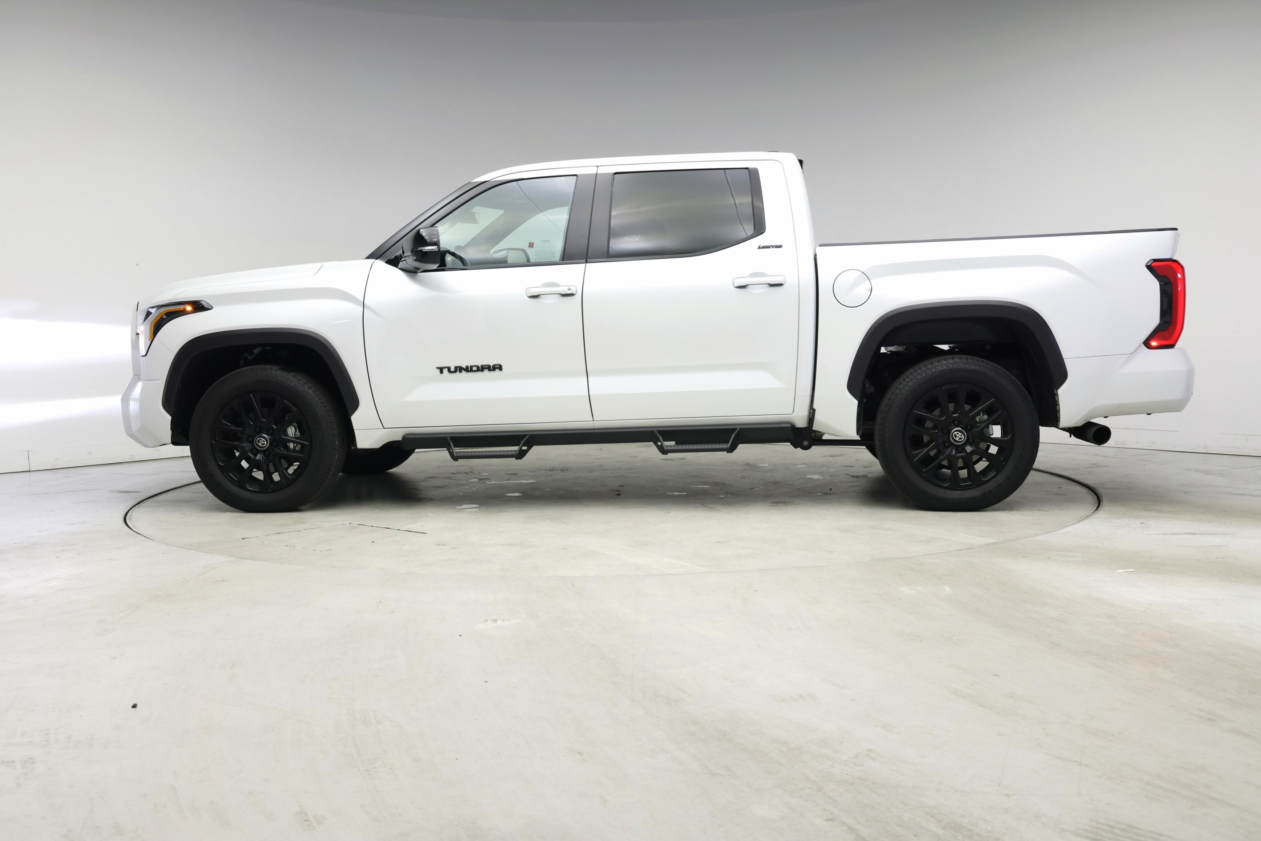 Thumbnail: 2025 Toyota Tundra - 3