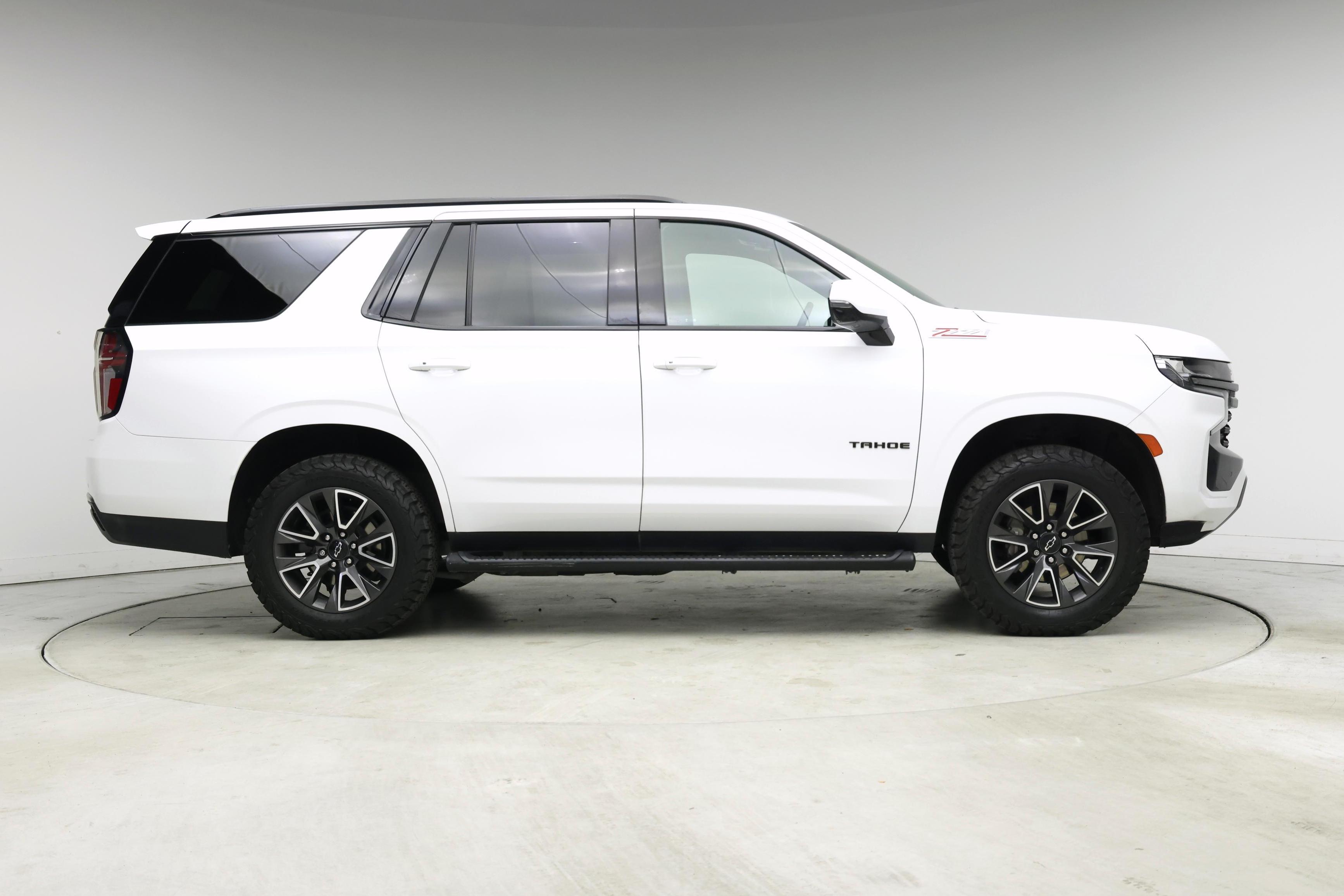 Thumbnail: 2022 Chevrolet Tahoe - 7