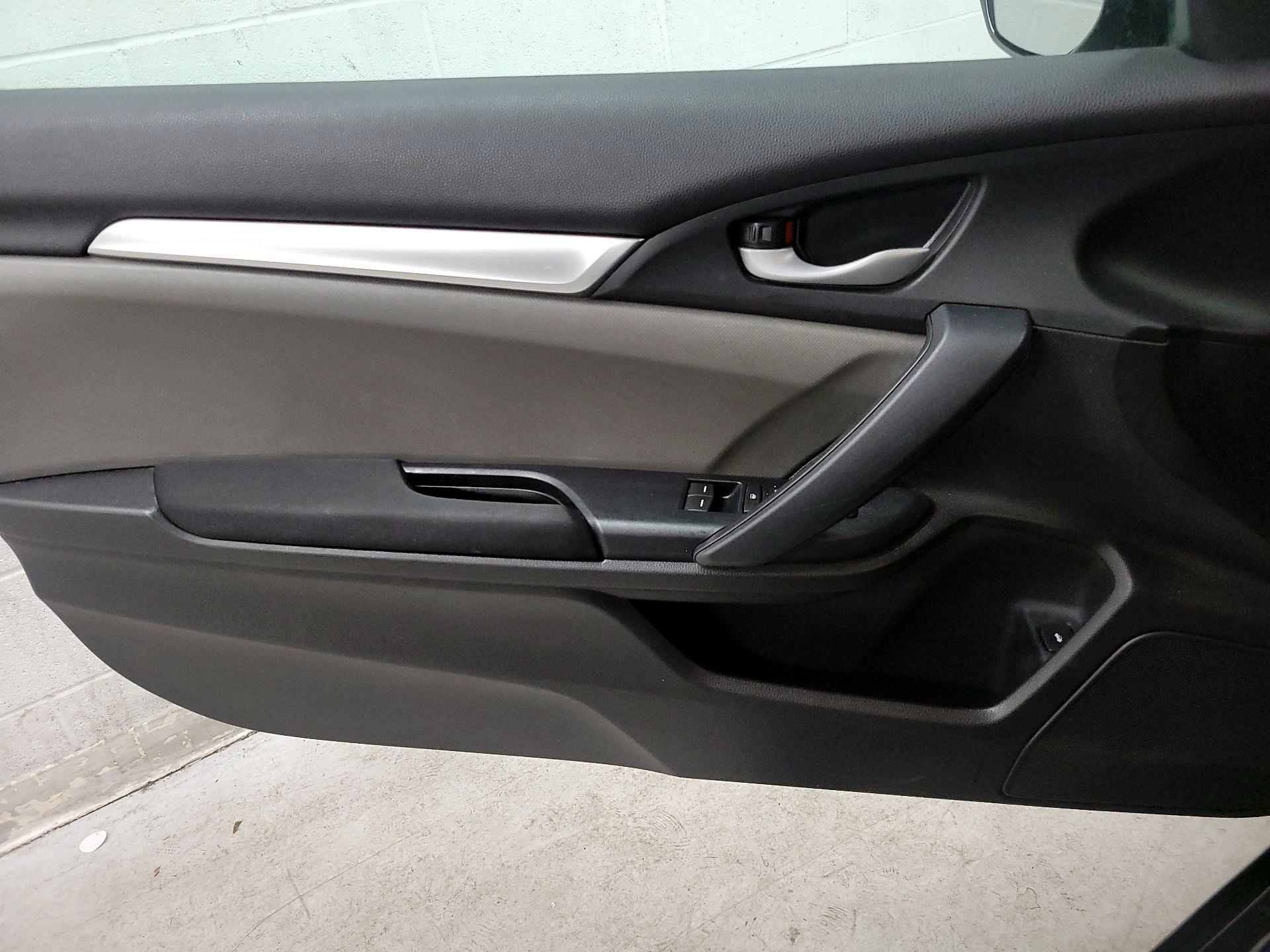 Thumbnail: 2017 Honda Civic - 12