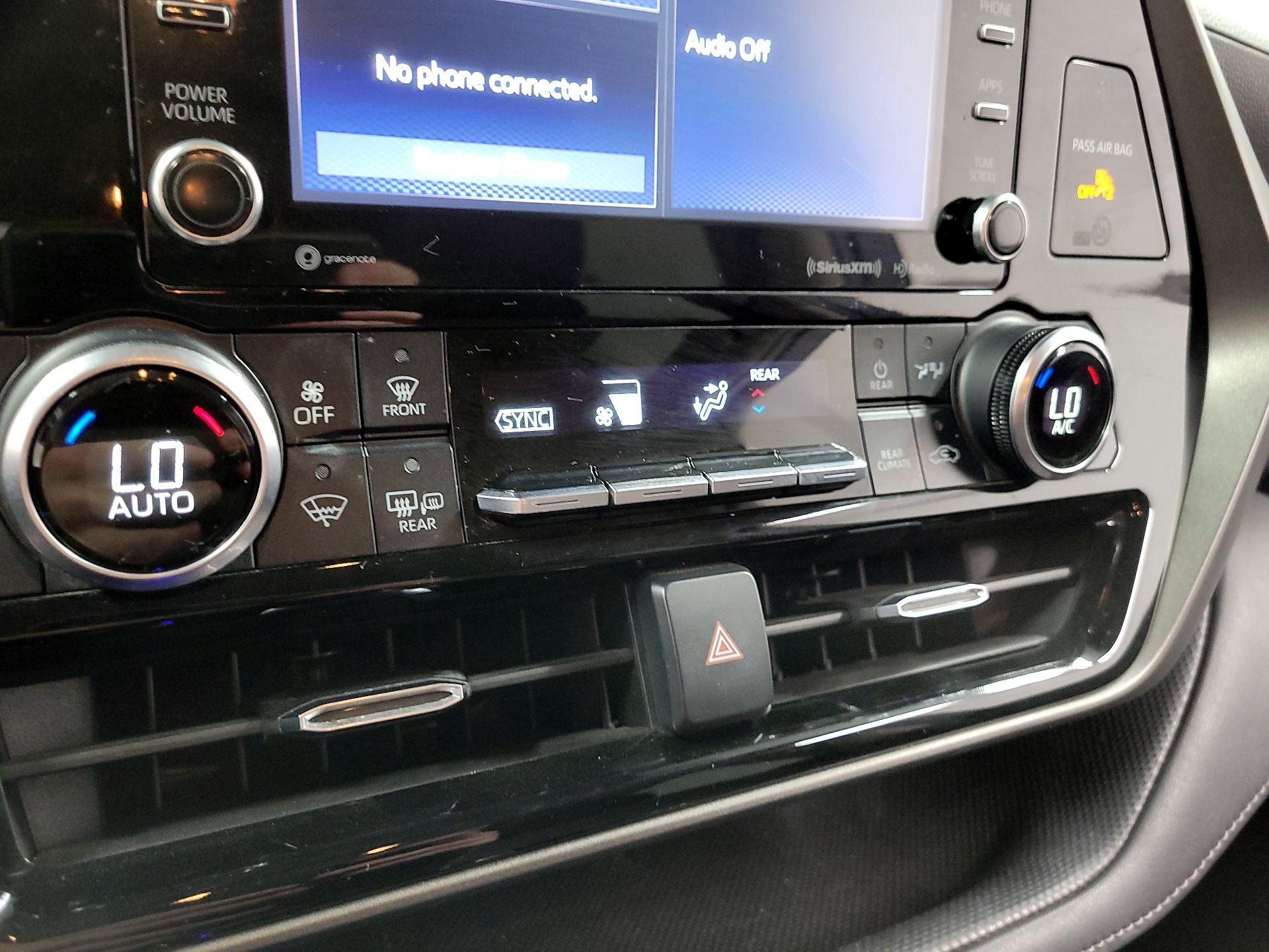 Thumbnail: 2021 Toyota Highlander - 14