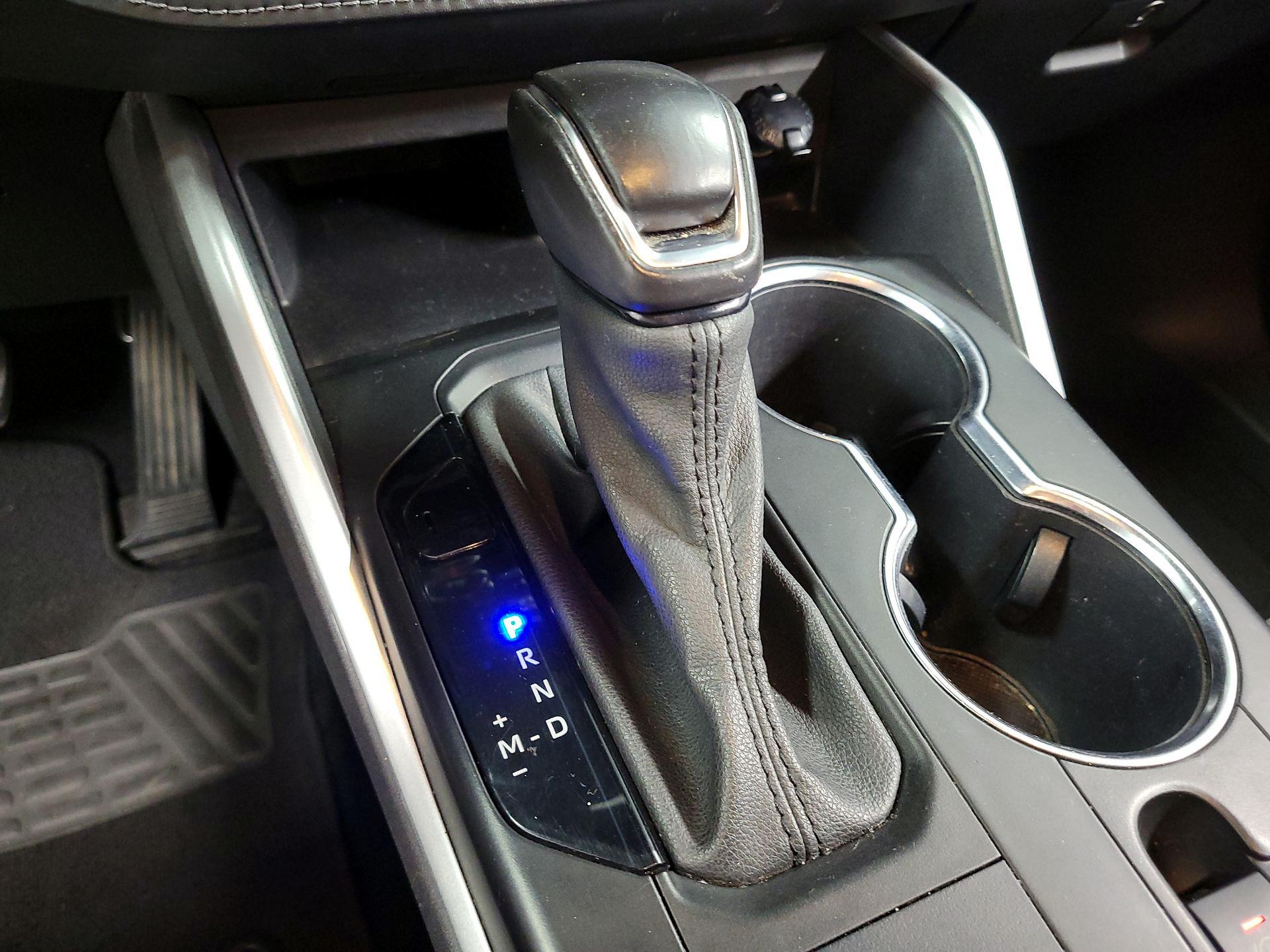 Thumbnail: 2021 Toyota Highlander - 15