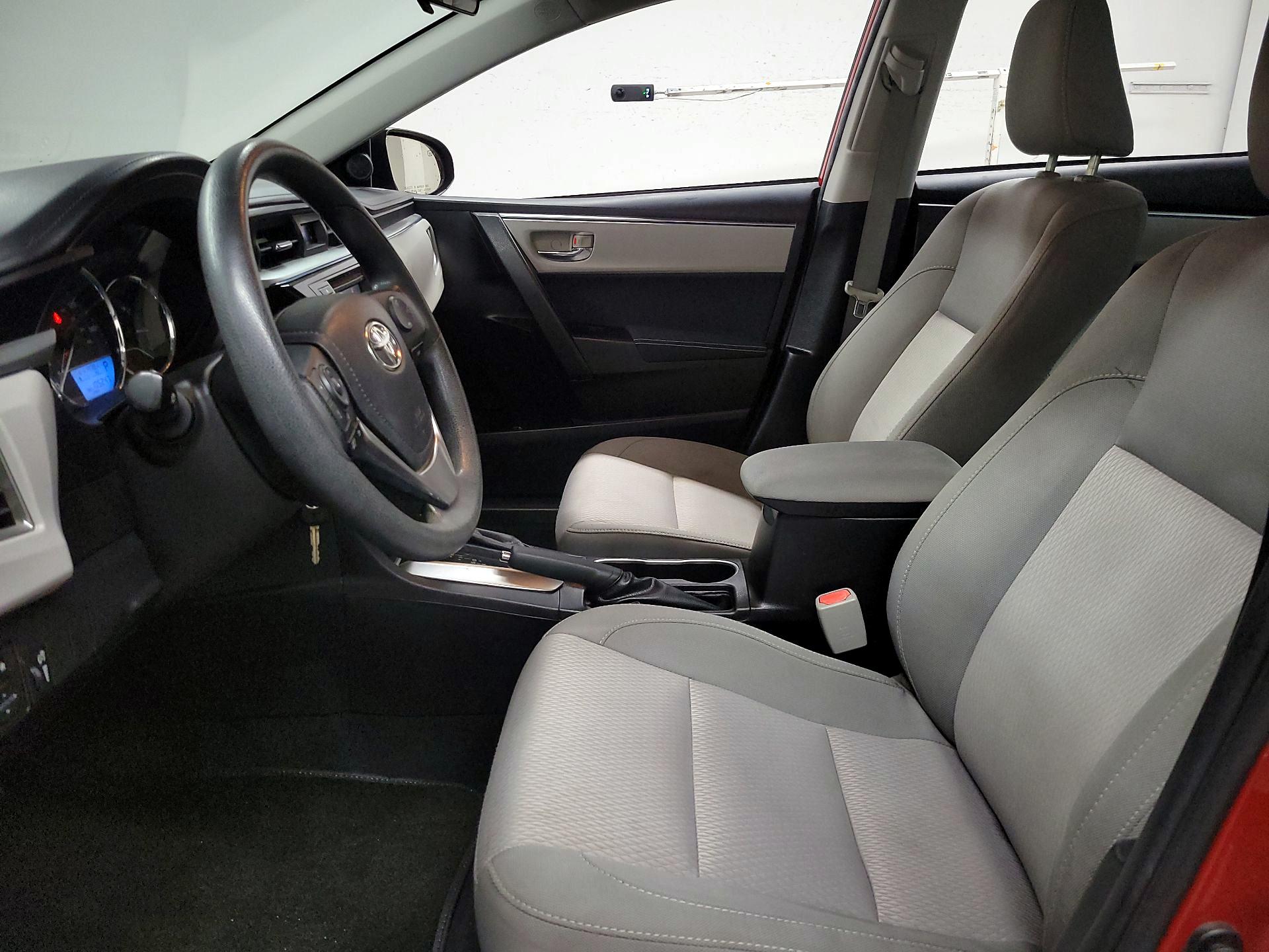 Thumbnail: 2015 Toyota Corolla - 11