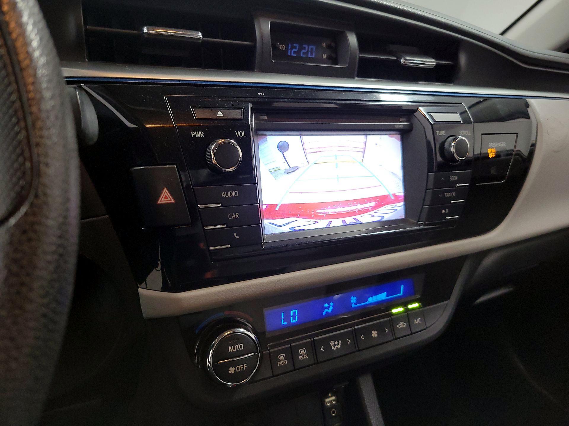 Thumbnail: 2015 Toyota Corolla - 14