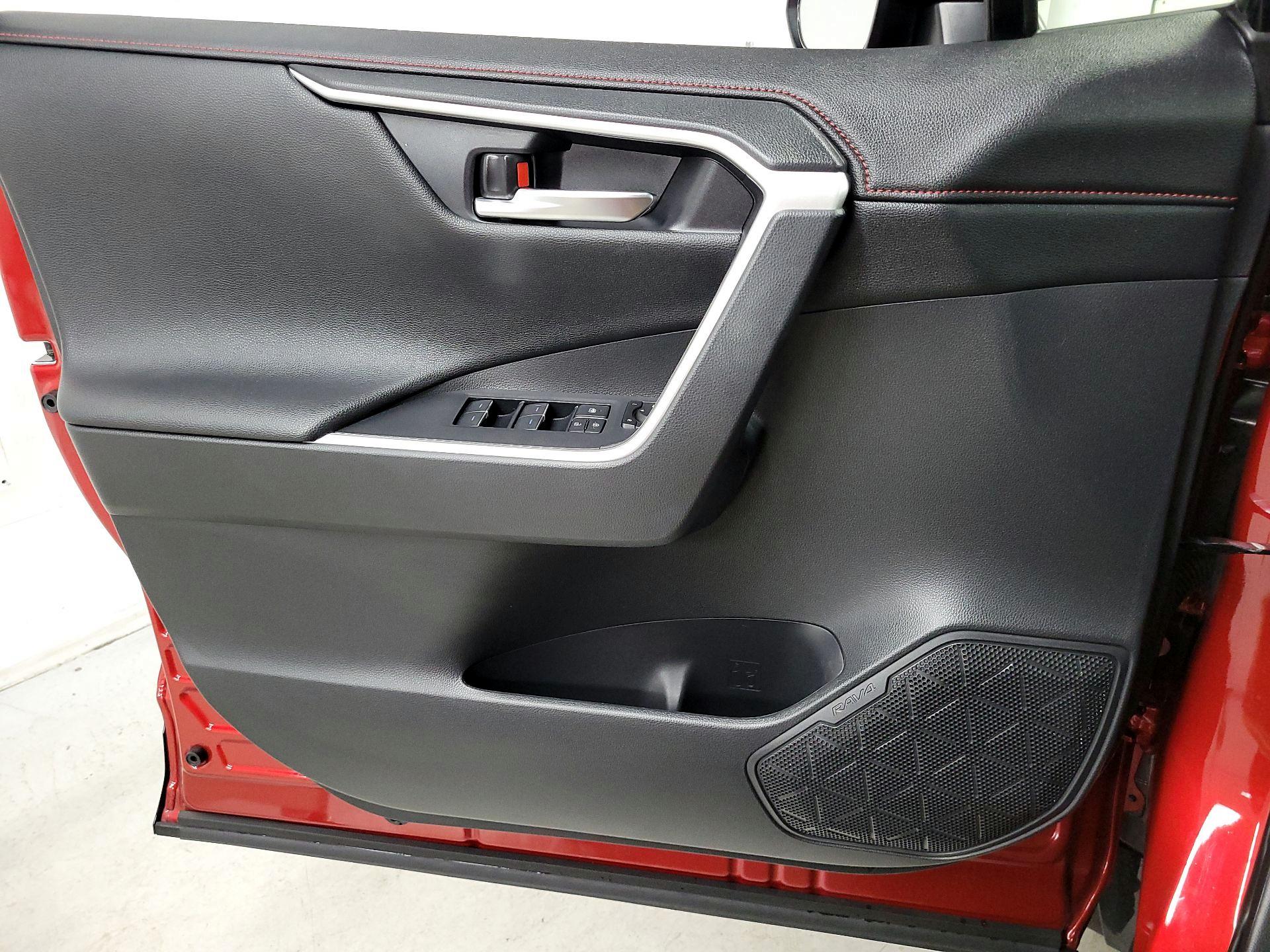 Thumbnail: 2024 Toyota RAV4 - 12