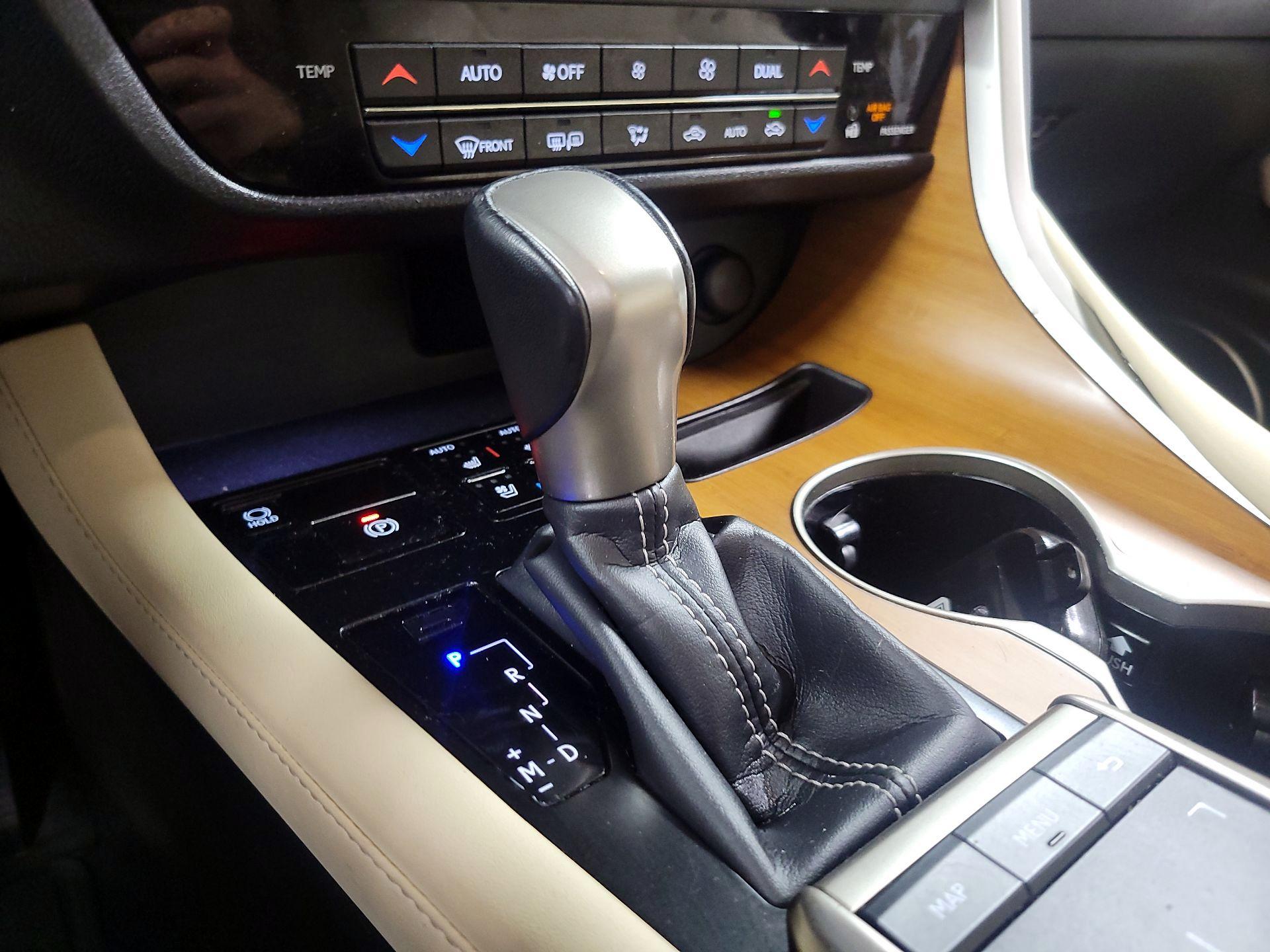 Thumbnail: 2021 Lexus RX - 17