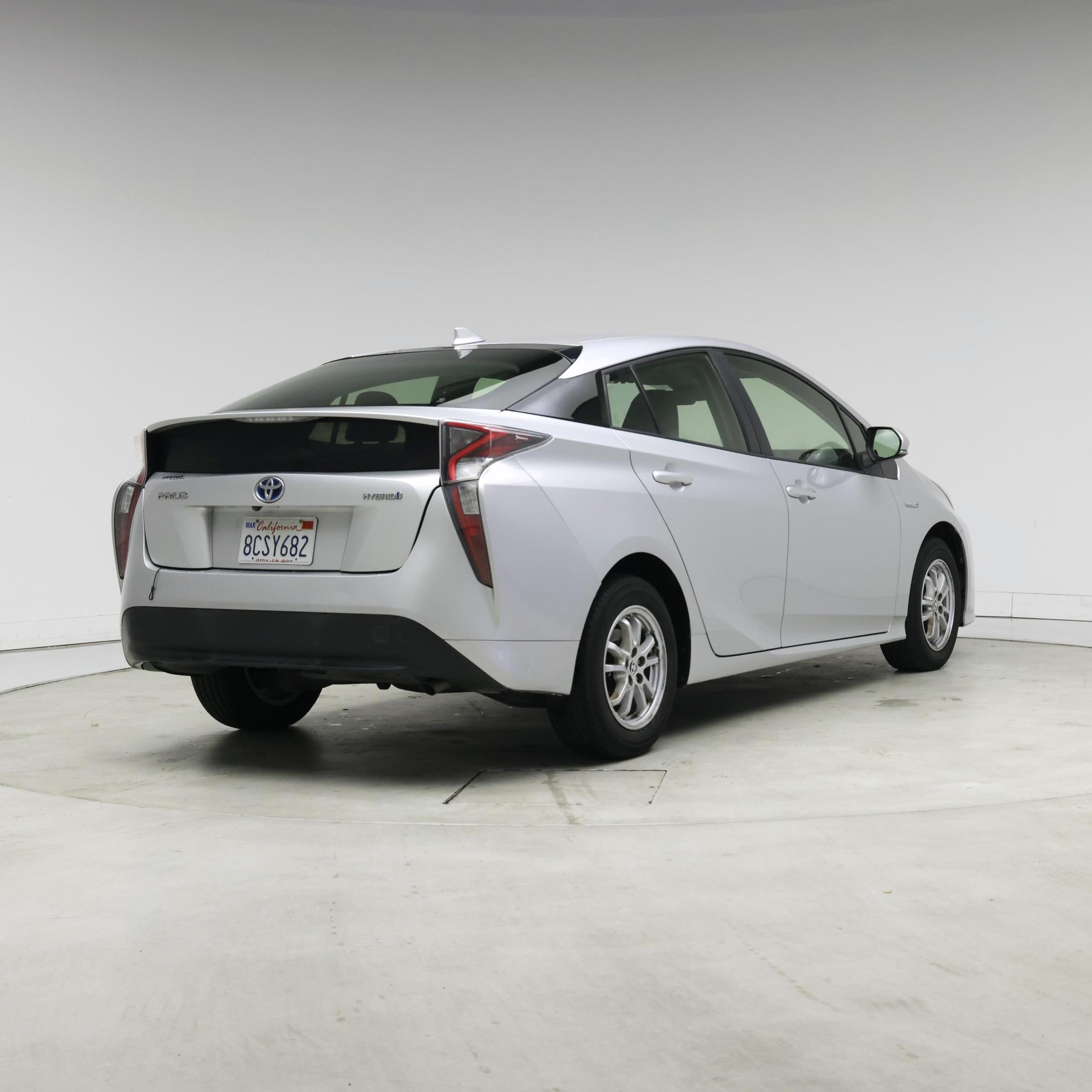 Thumbnail: 2018 Toyota Prius - 8