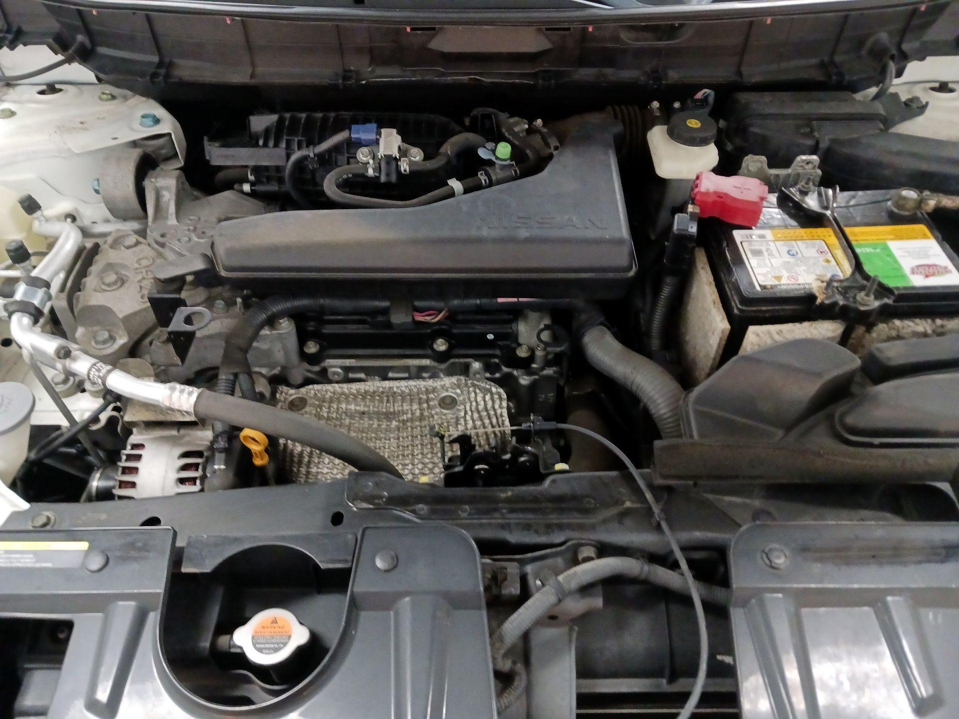 Thumbnail: 2015 Nissan Rogue - 17