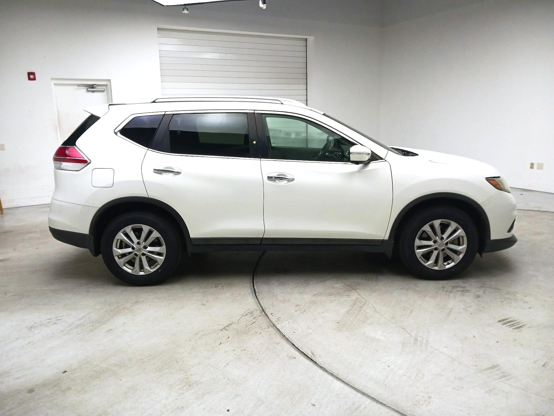 Thumbnail: 2015 Nissan Rogue - 4