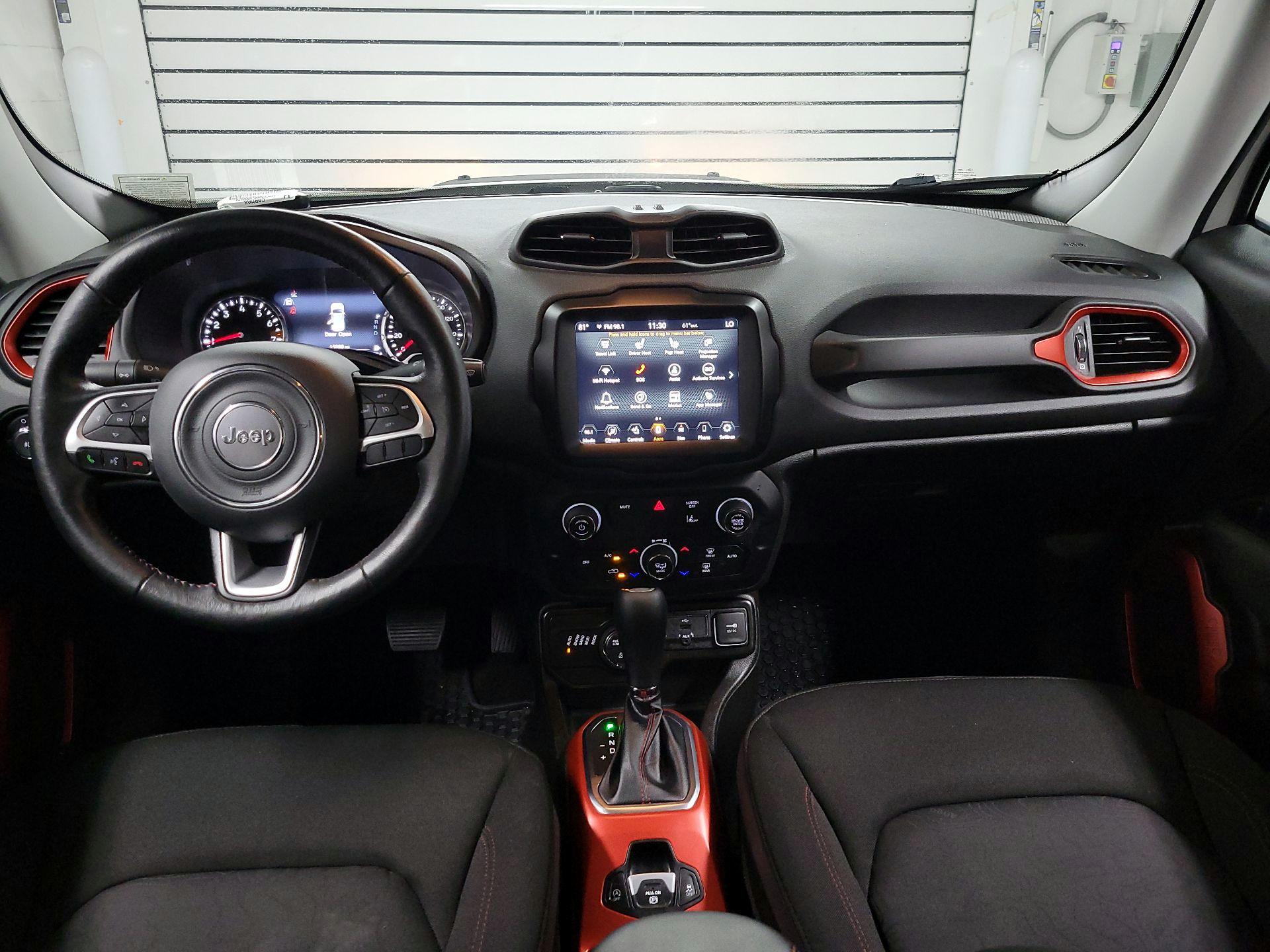 Thumbnail: 2021 Jeep Renegade - 9