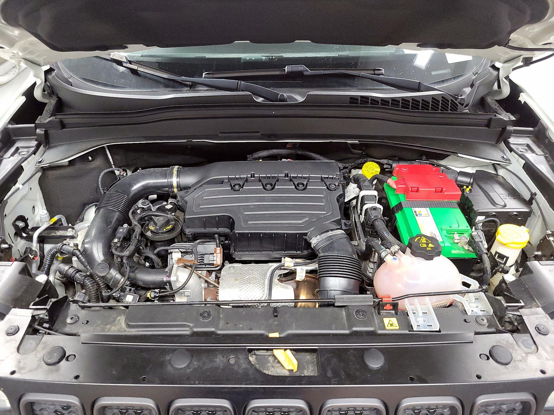 Thumbnail: 2021 Jeep Renegade - 20