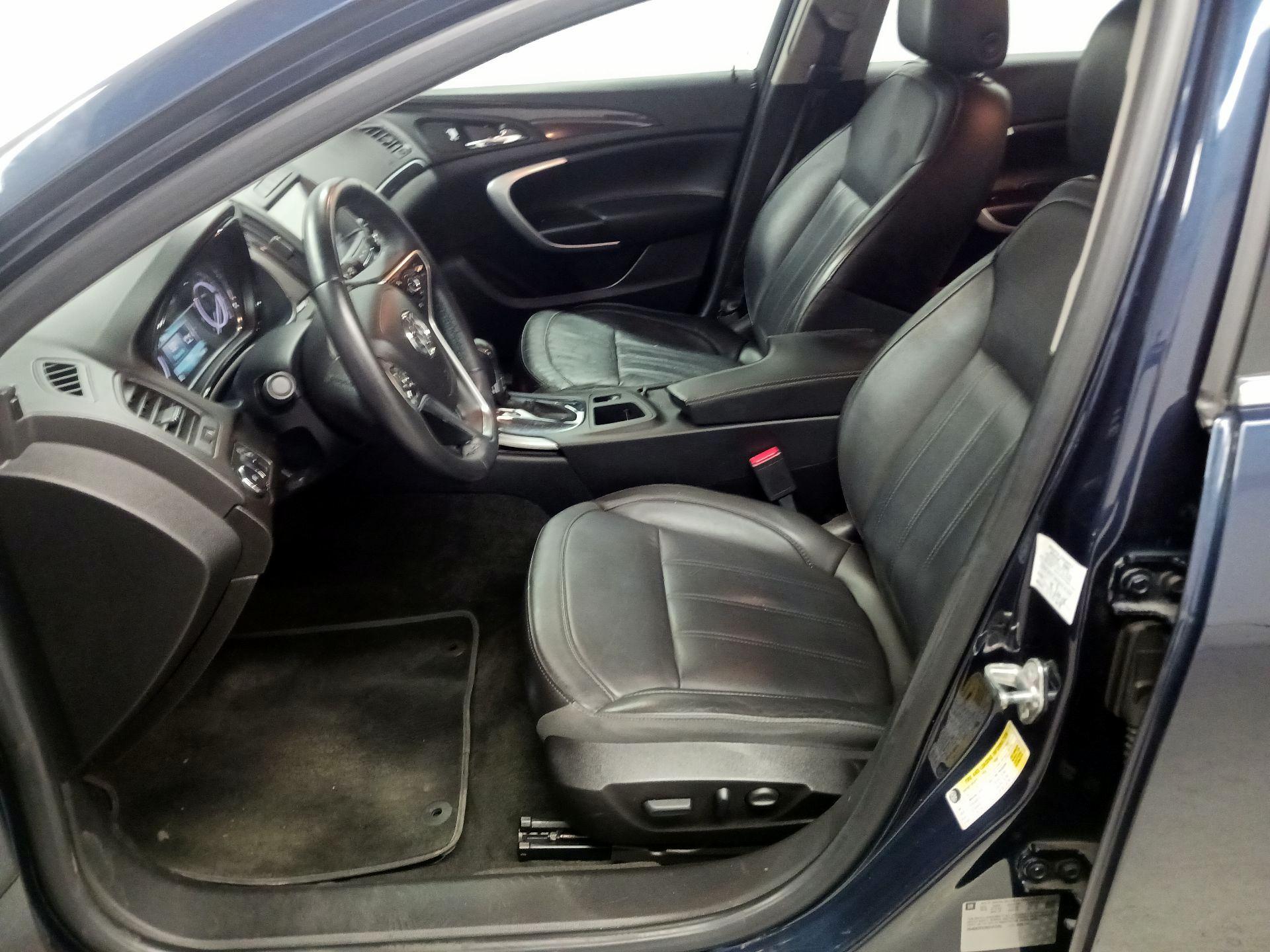 Thumbnail: 2016 Buick Regal - 9