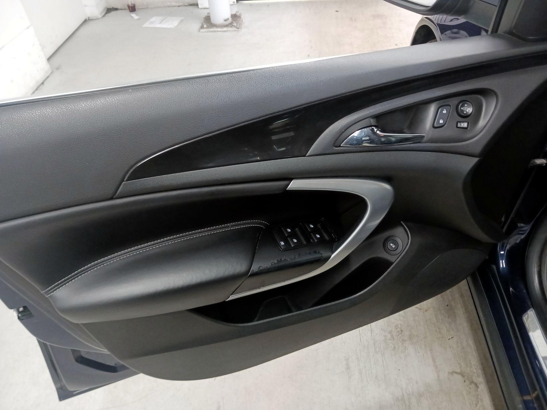 Thumbnail: 2016 Buick Regal - 10