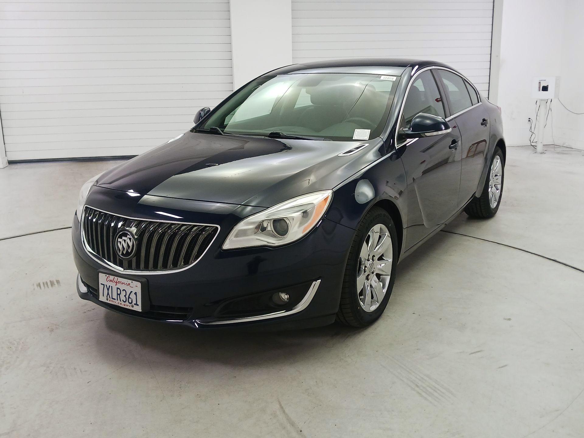 Thumbnail: 2016 Buick Regal - 3