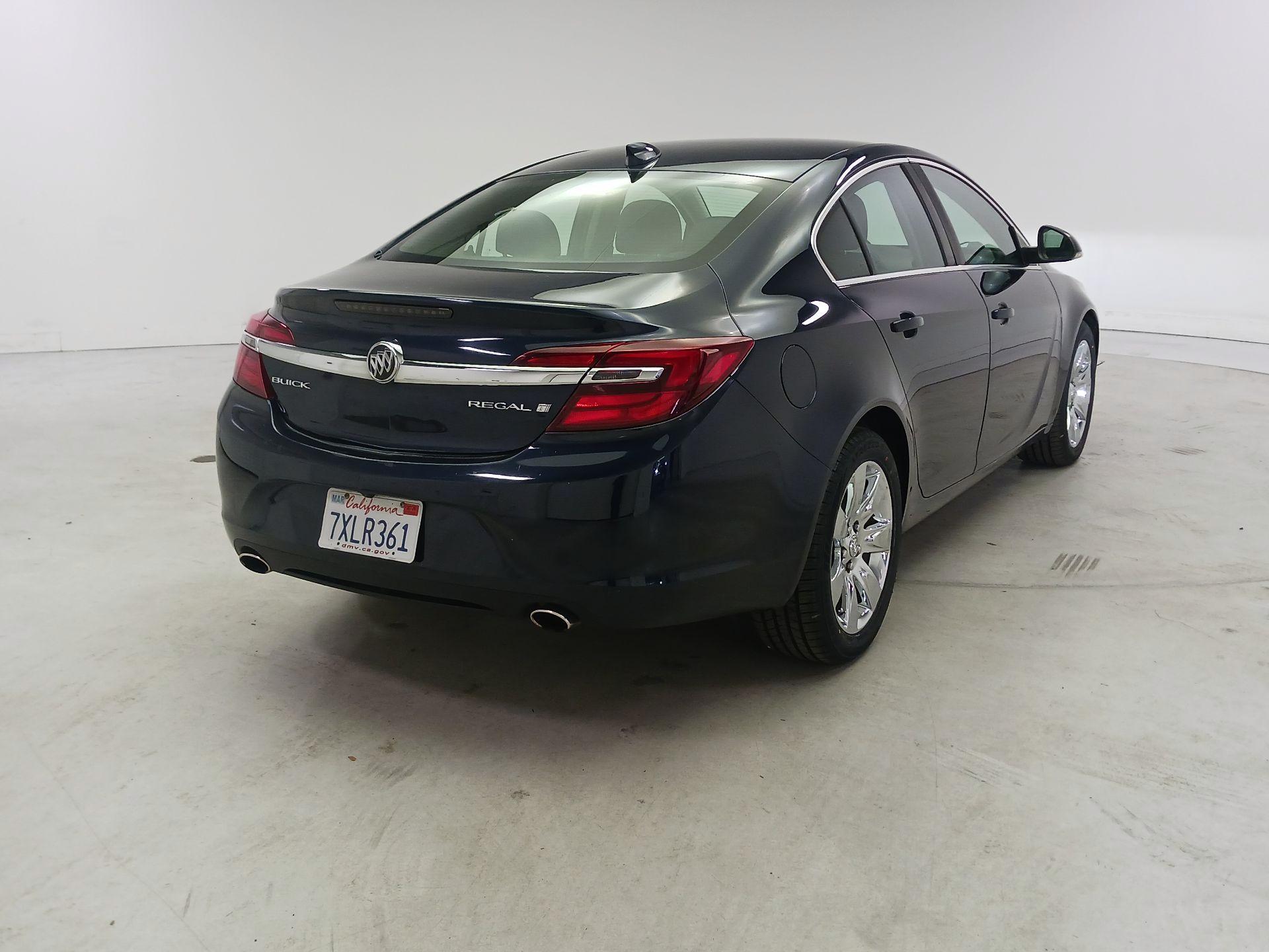 Thumbnail: 2016 Buick Regal - 5