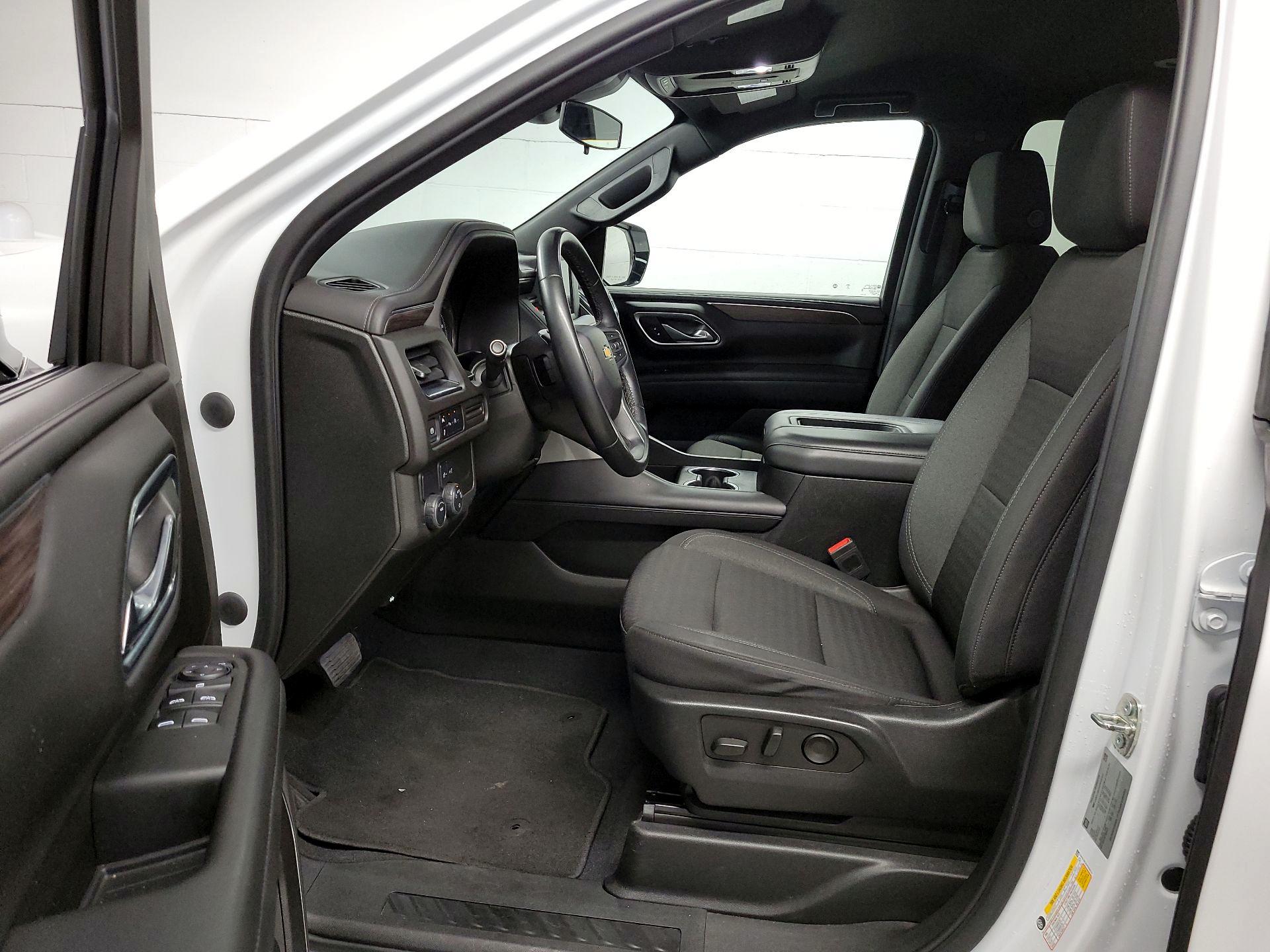 Thumbnail: 2023 Chevrolet Suburban - 9