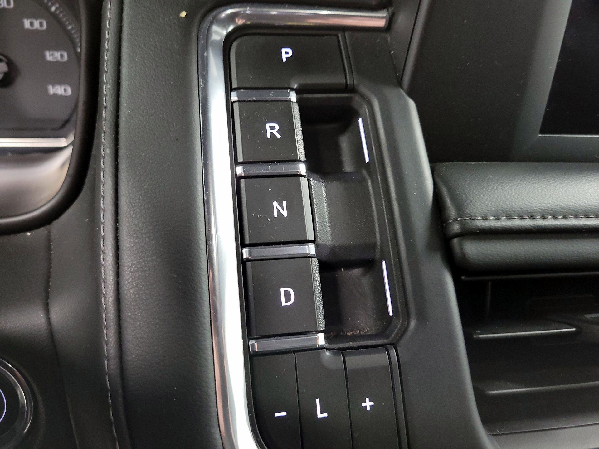 Thumbnail: 2023 Chevrolet Suburban - 15