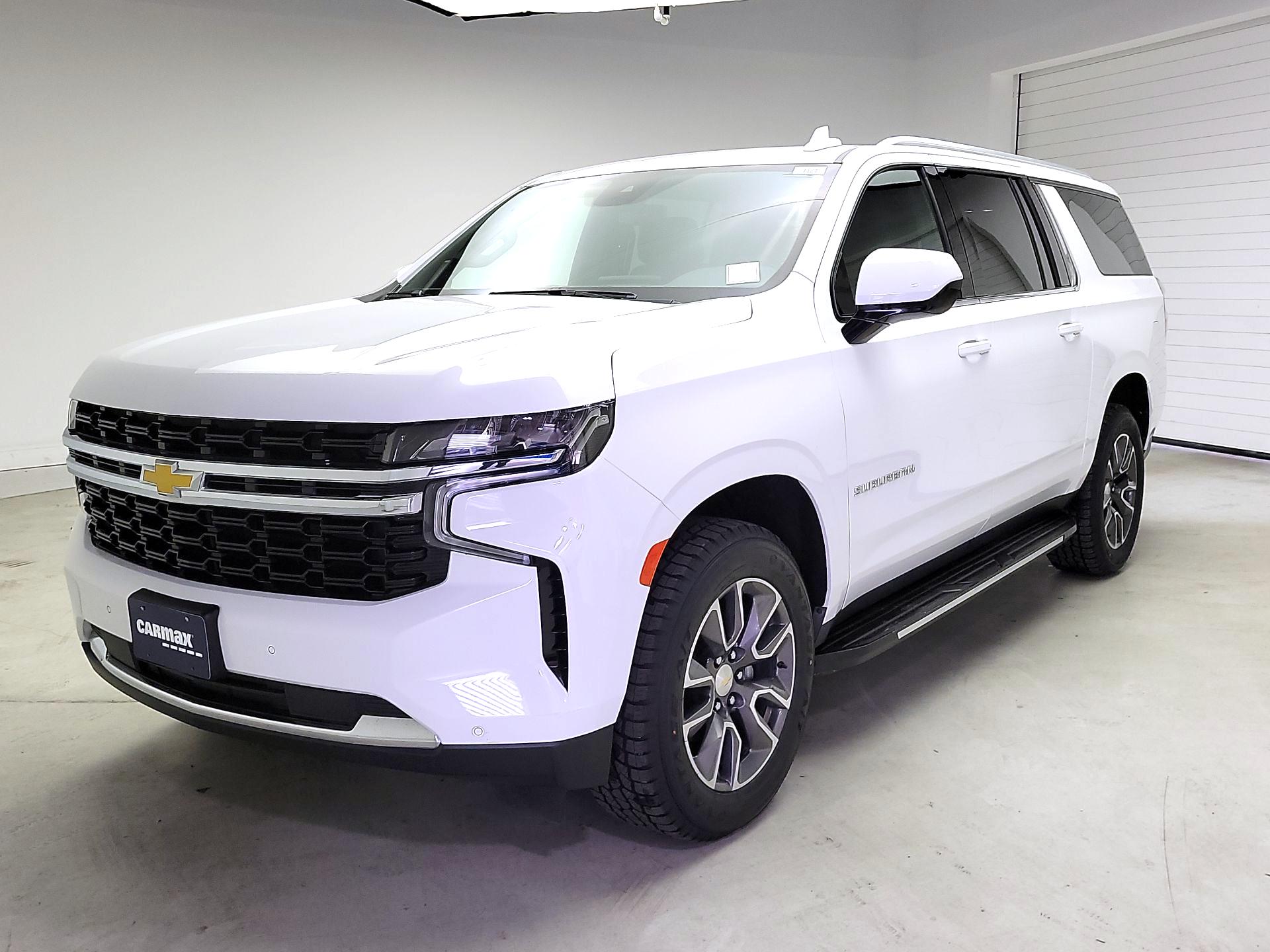 Thumbnail: 2023 Chevrolet Suburban - 3