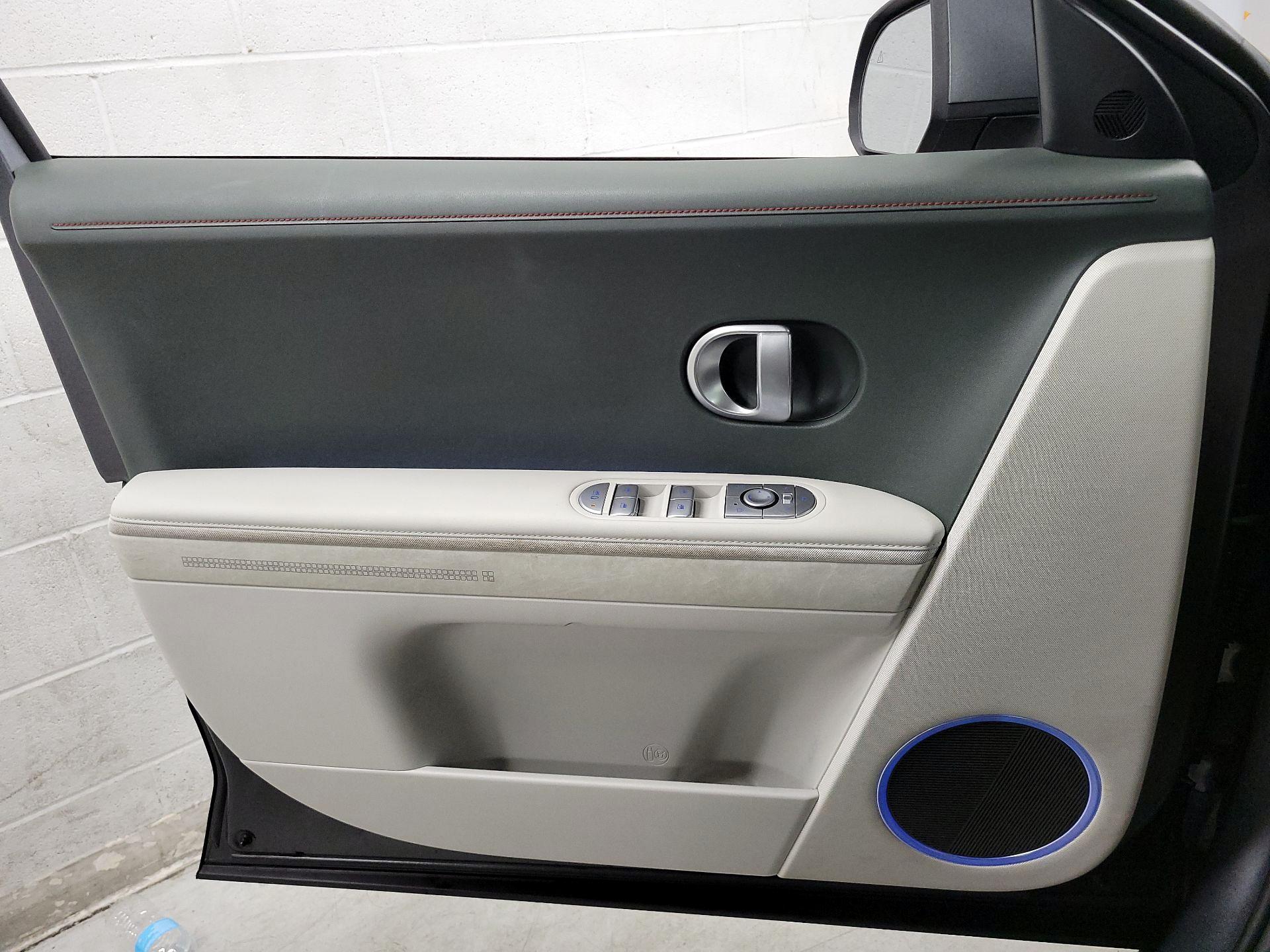 Thumbnail: 2023 Hyundai Ioniq 5 - 12