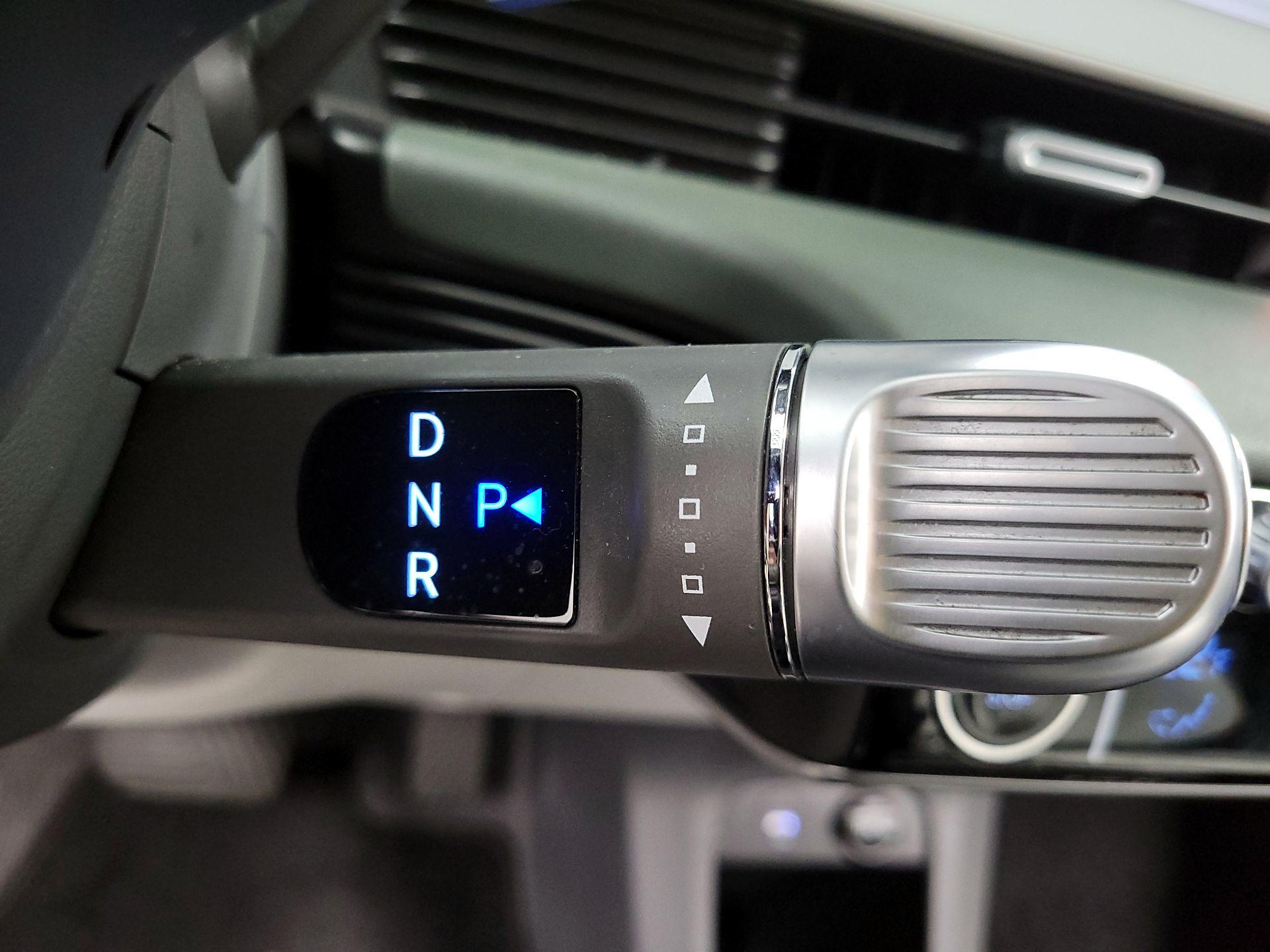 Thumbnail: 2023 Hyundai Ioniq 5 - 16