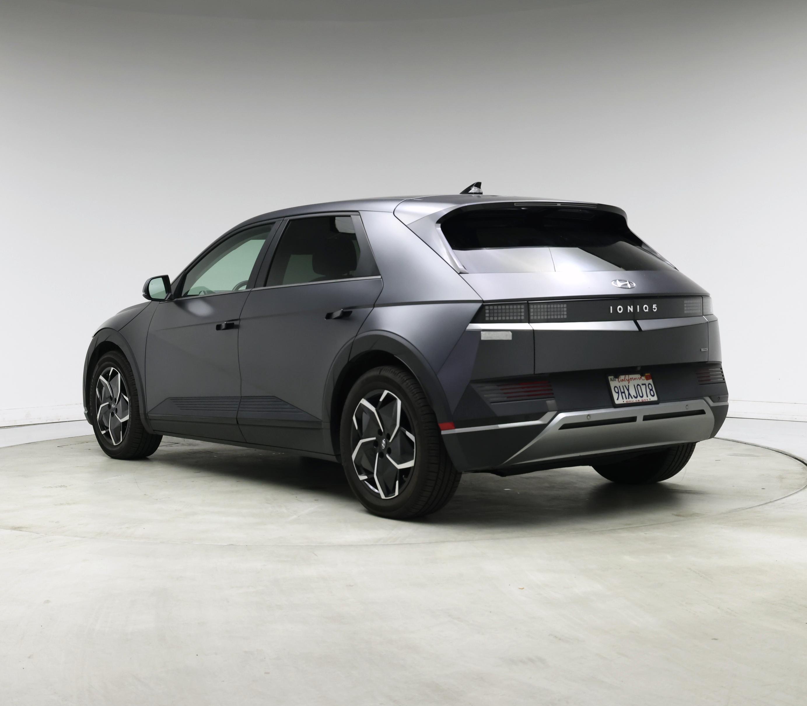 Thumbnail: 2023 Hyundai Ioniq 5 - 2