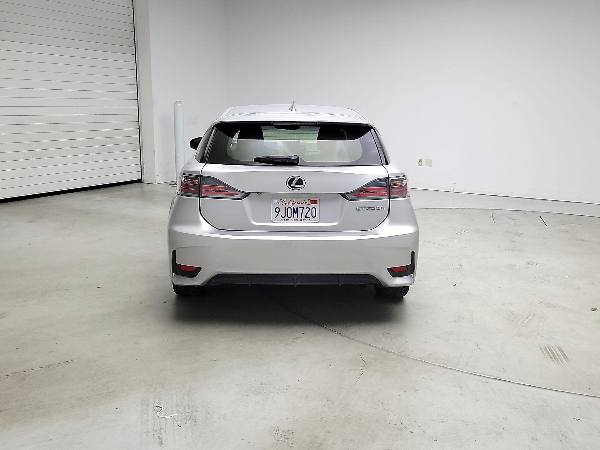 Thumbnail: 2014 Lexus CT - 6