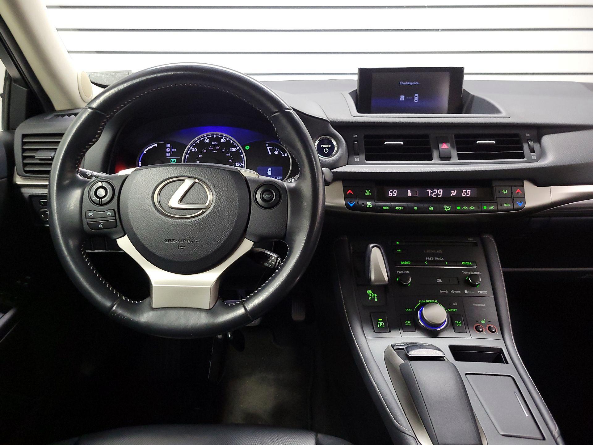Thumbnail: 2014 Lexus CT - 8