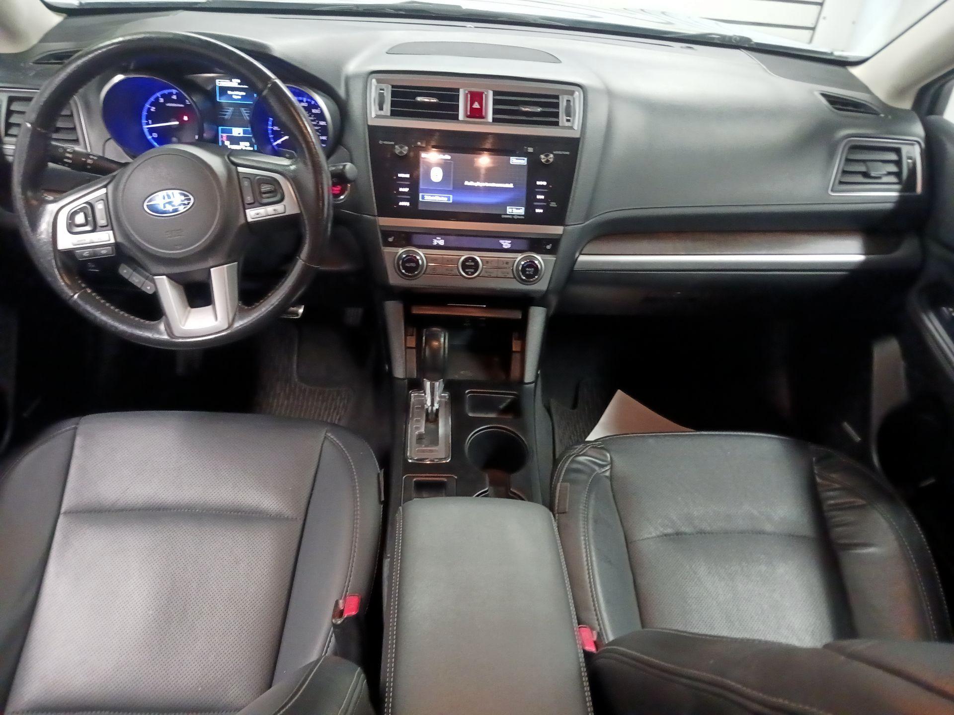 Thumbnail: 2016 Subaru Outback - 9