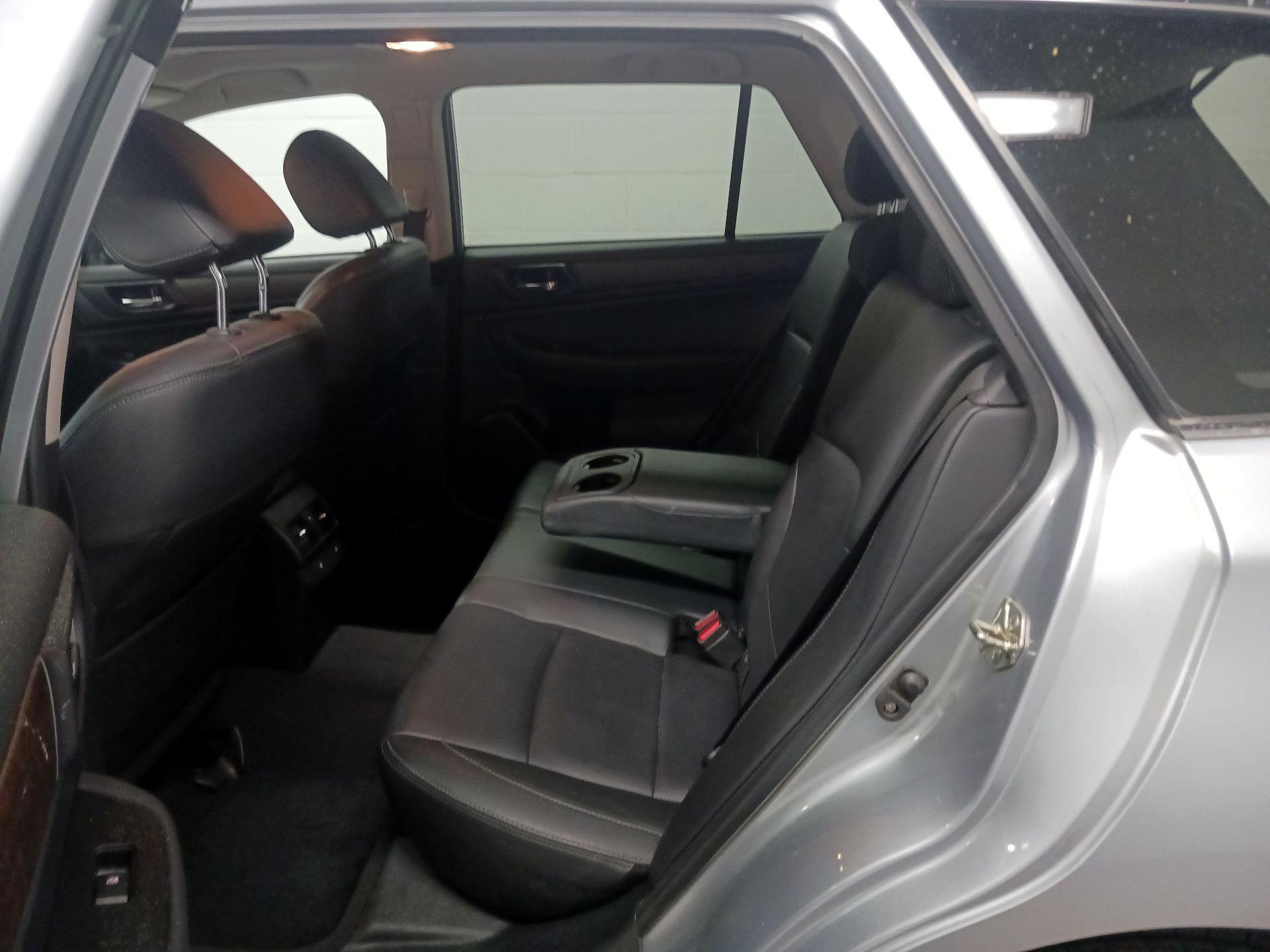 Thumbnail: 2016 Subaru Outback - 16