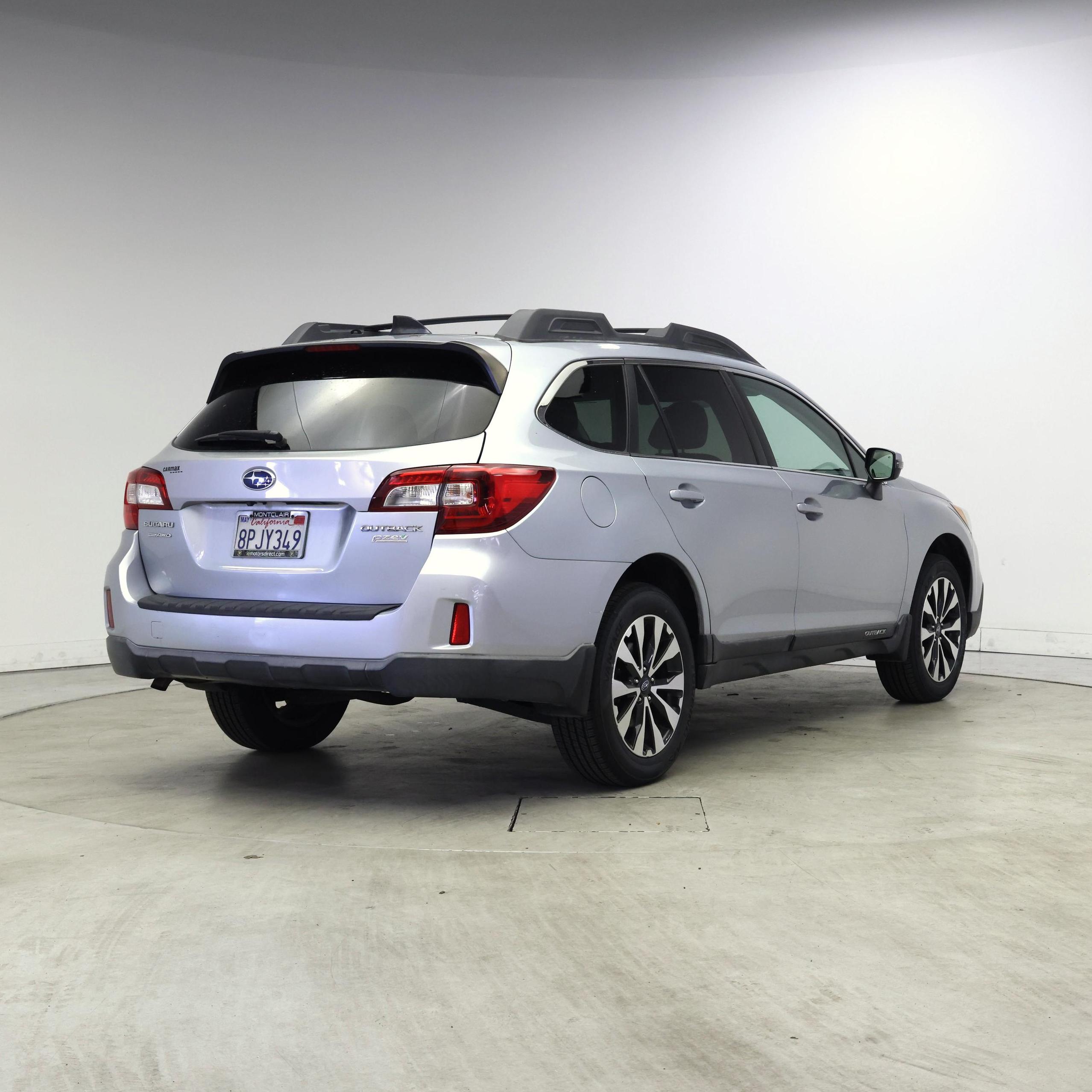 Thumbnail: 2016 Subaru Outback - 8