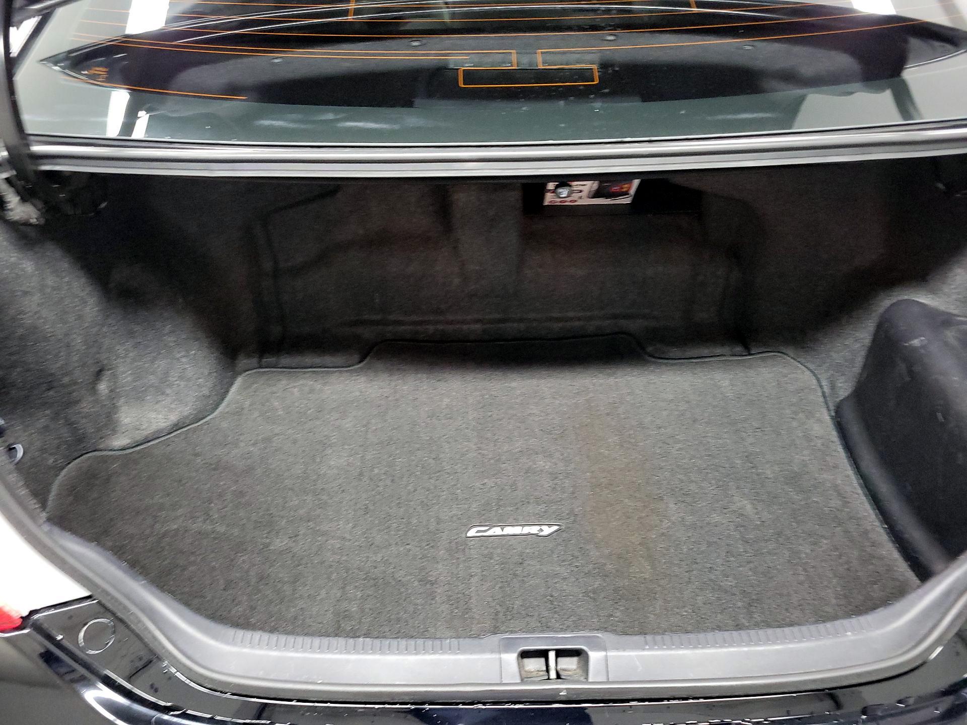 Thumbnail: 2014 Toyota Camry - 19