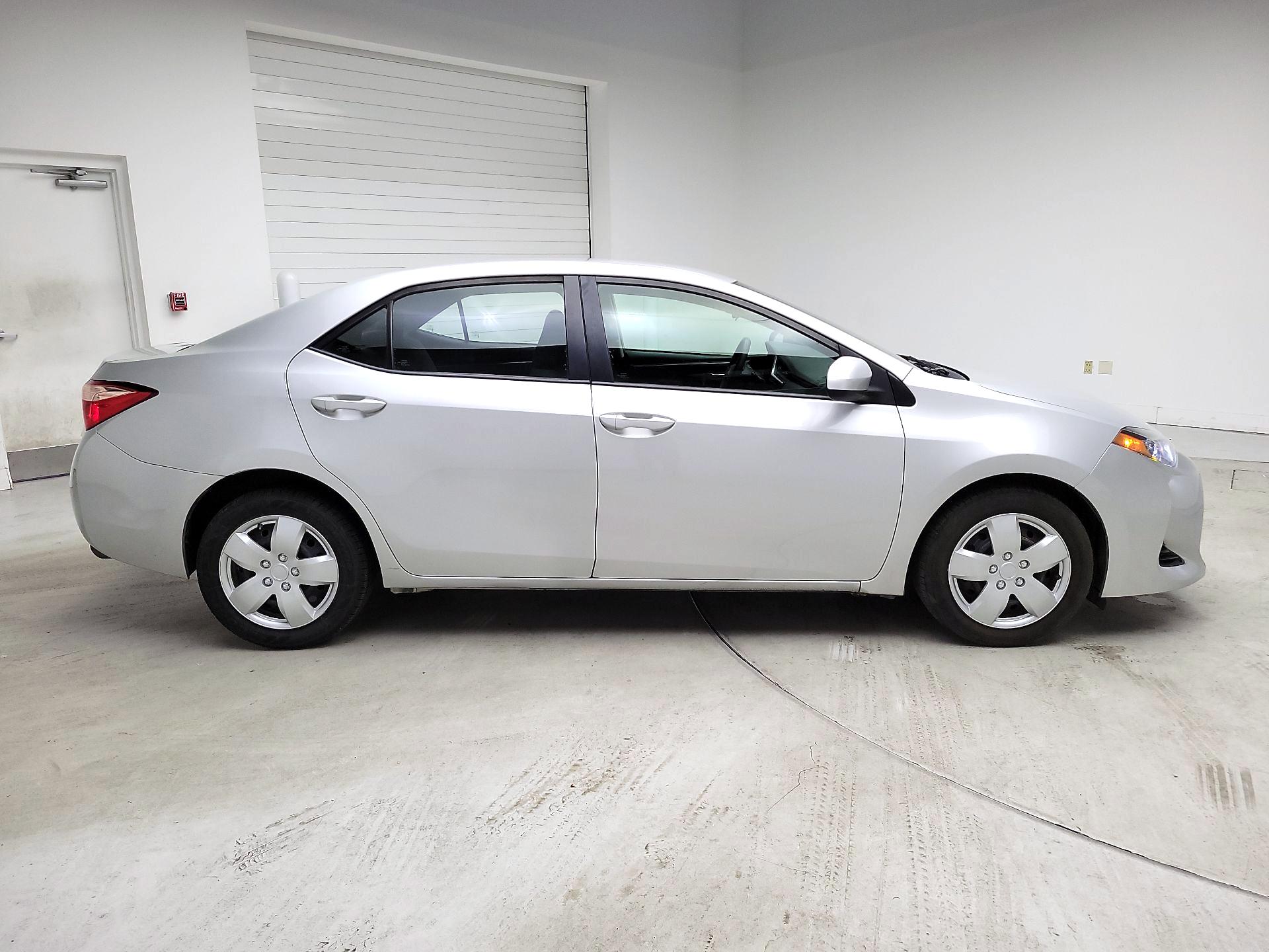 Thumbnail: 2019 Toyota Corolla - 4