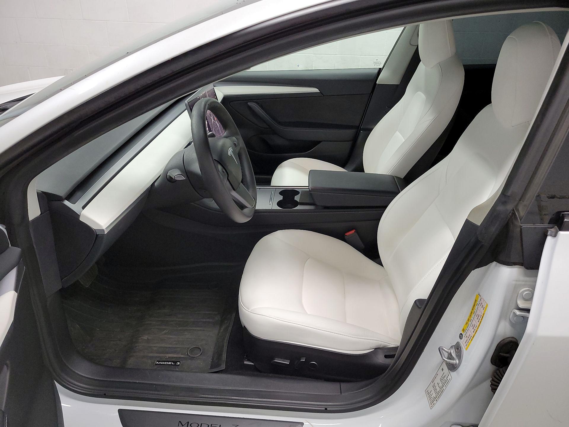 Thumbnail: 2023 Tesla Model 3 - 9