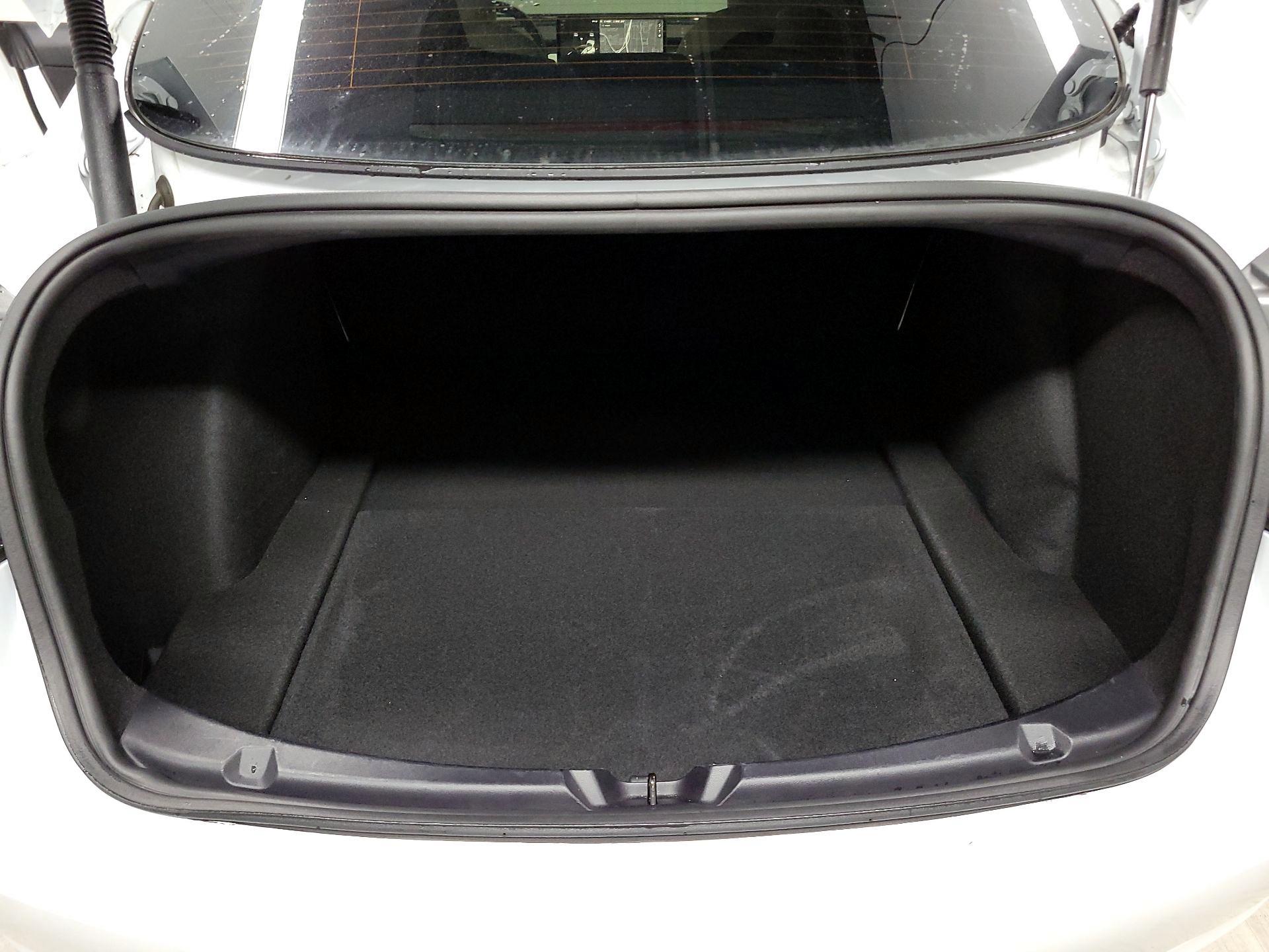 Thumbnail: 2023 Tesla Model 3 - 18