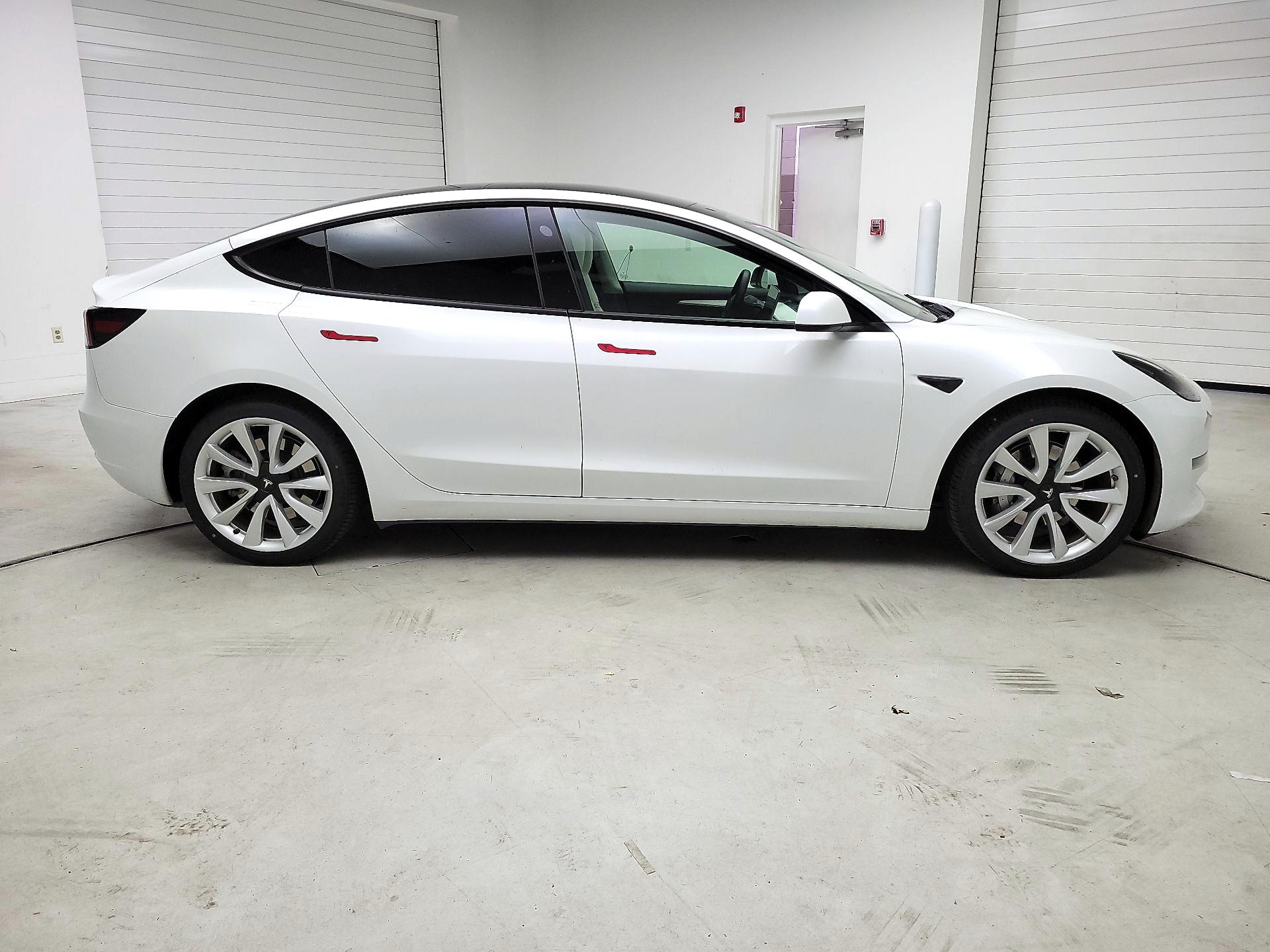 Thumbnail: 2023 Tesla Model 3 - 4