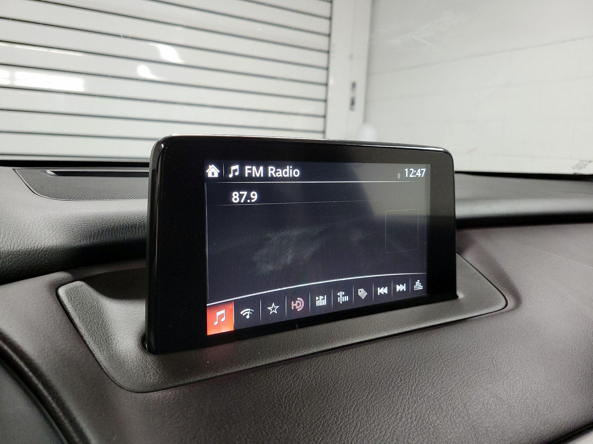 Thumbnail: 2016 Mazda CX-9 - 16