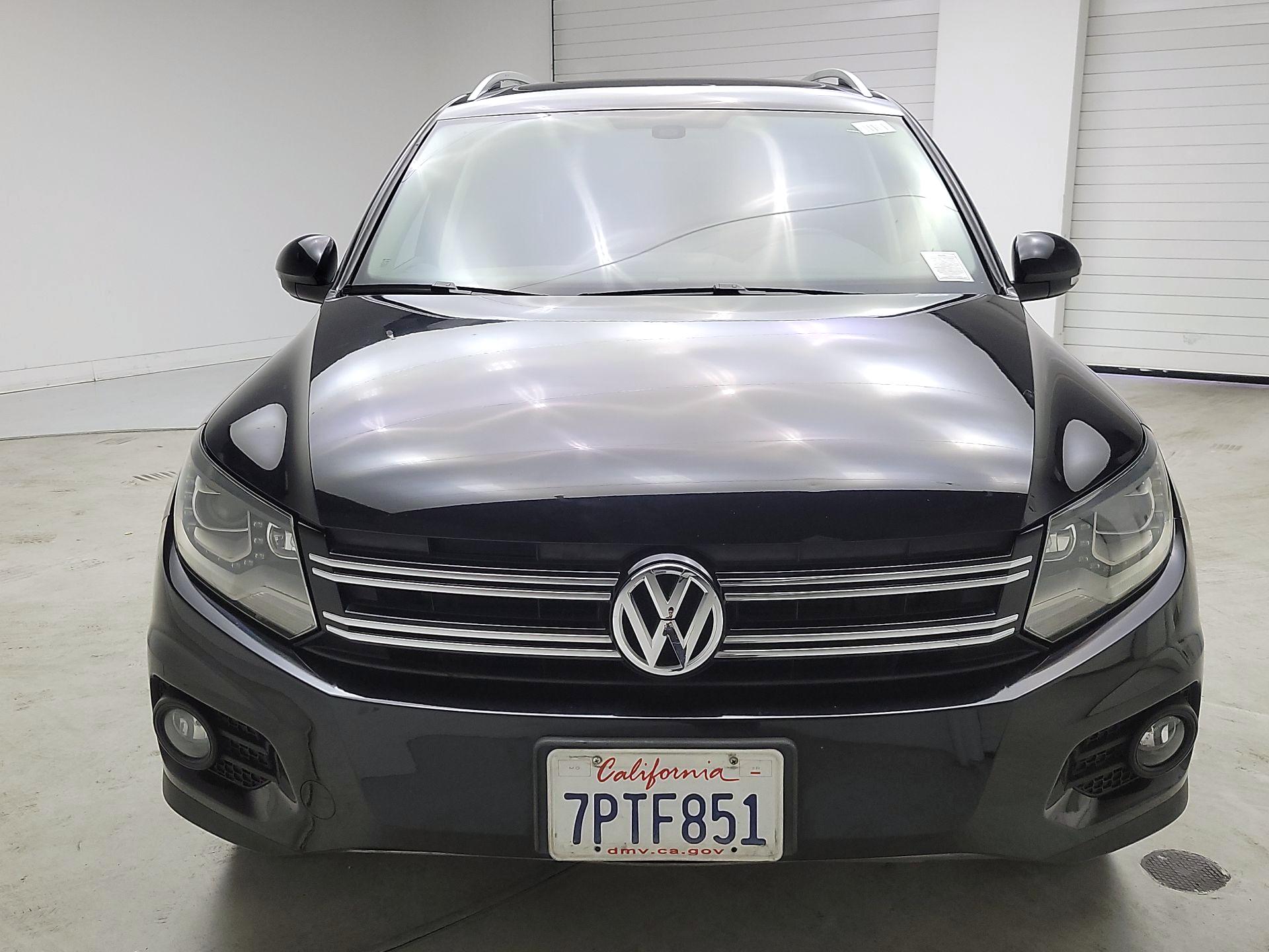 Thumbnail: 2016 Volkswagen Tiguan - 2