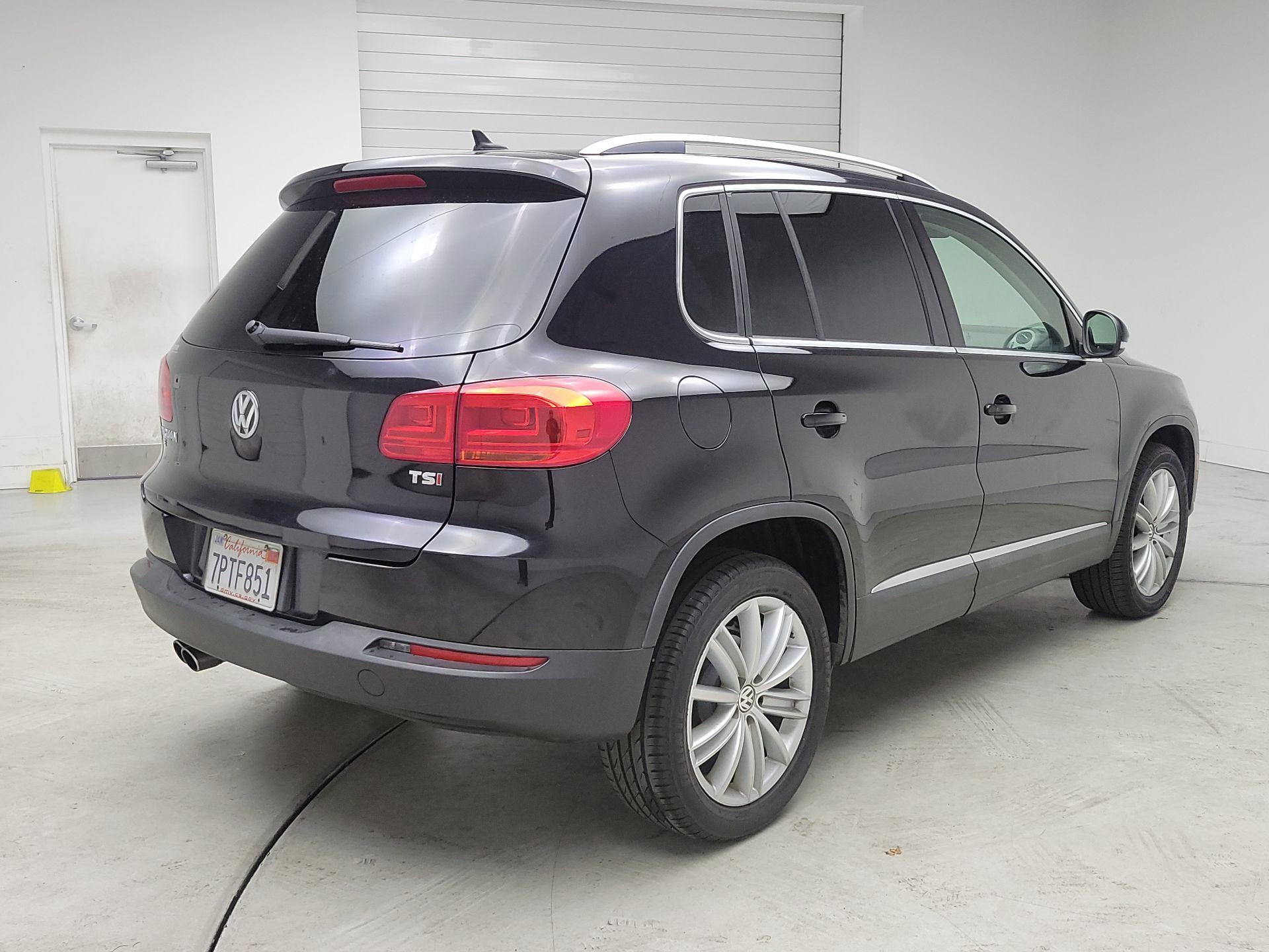 Thumbnail: 2016 Volkswagen Tiguan - 5